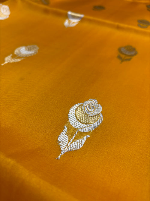 Gold Pure Kora Silk Handloom Banarasi Saree - All Over Kadhua Motifs