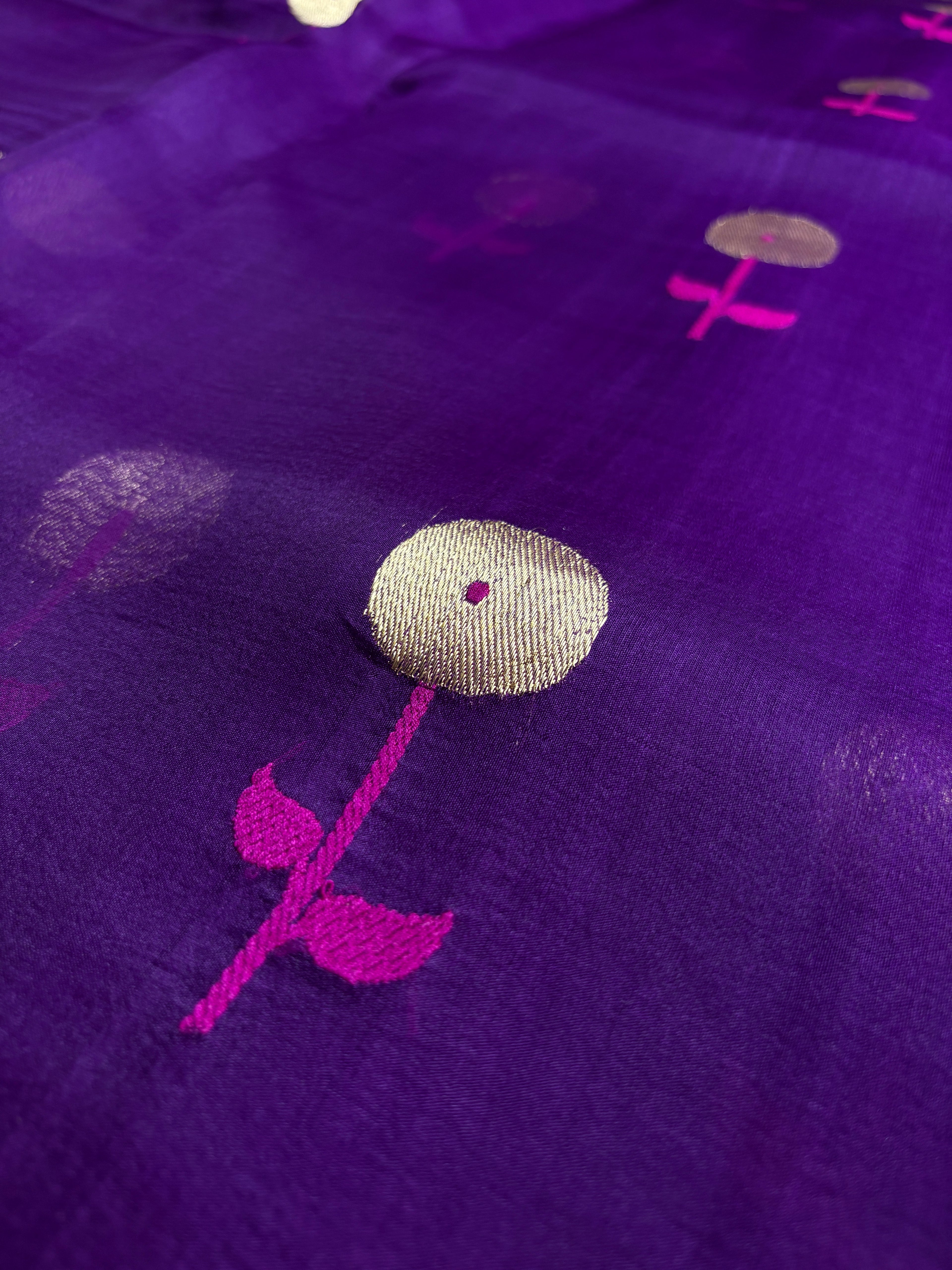 Purple Pure Kora Silk Handloom Banarasi Saree - All Over Kadhua Motifs