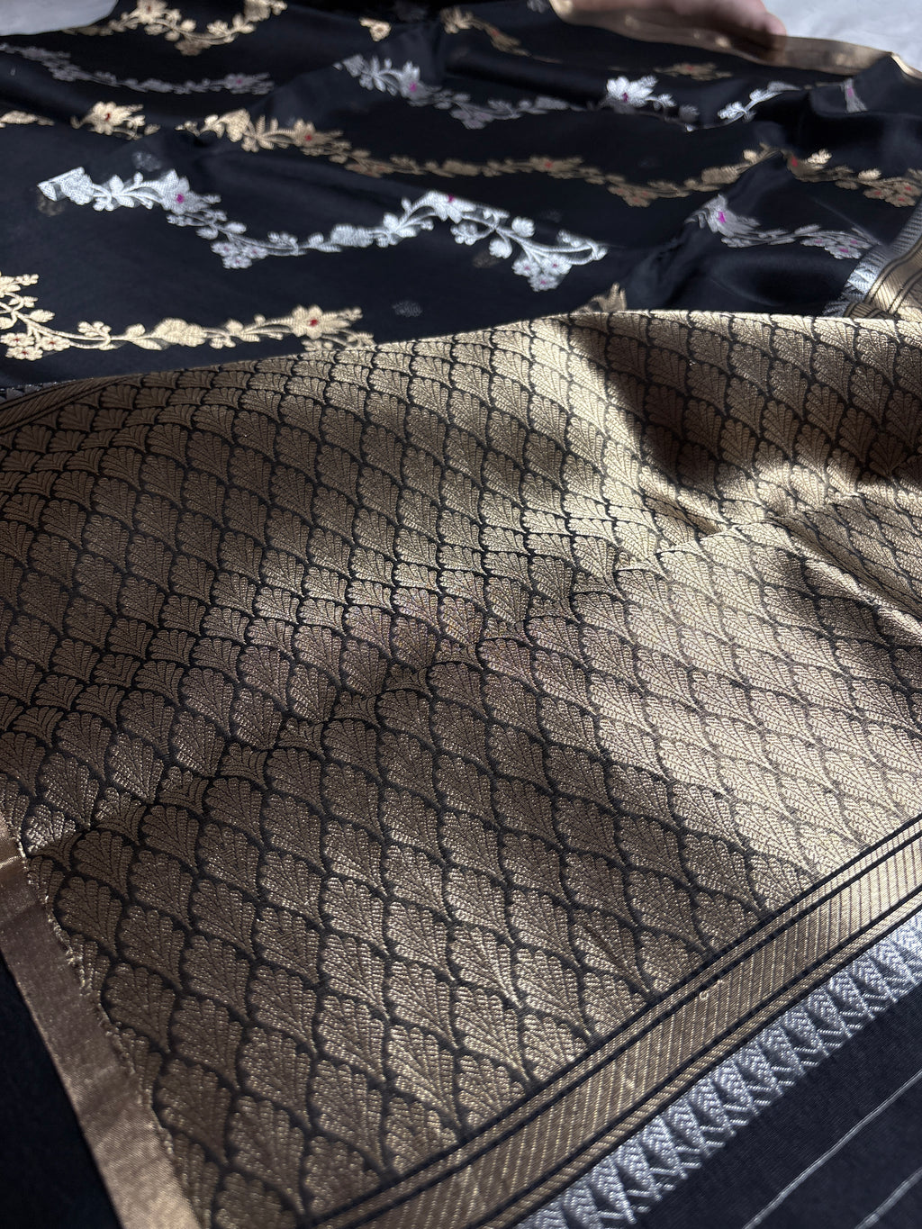 Black Pure Kora Silk Handloom Banarasi Saree - All Over Kadhua Lahariya