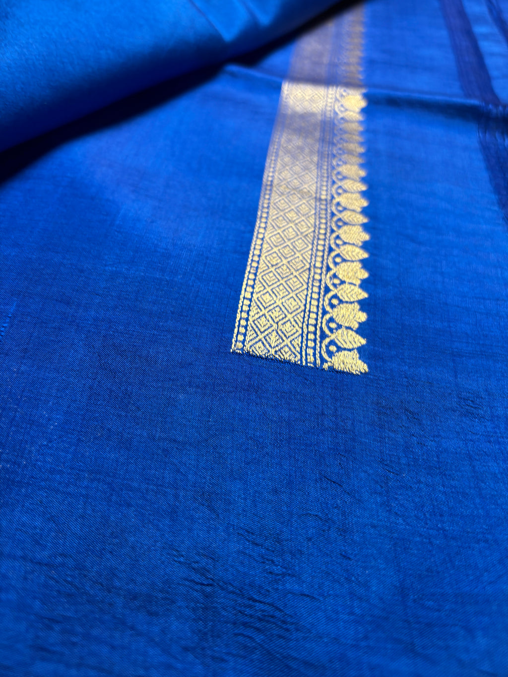Blue Pure Mango Katan Silk Handloom Banarasi Saree - All Over Kadhua Motifs