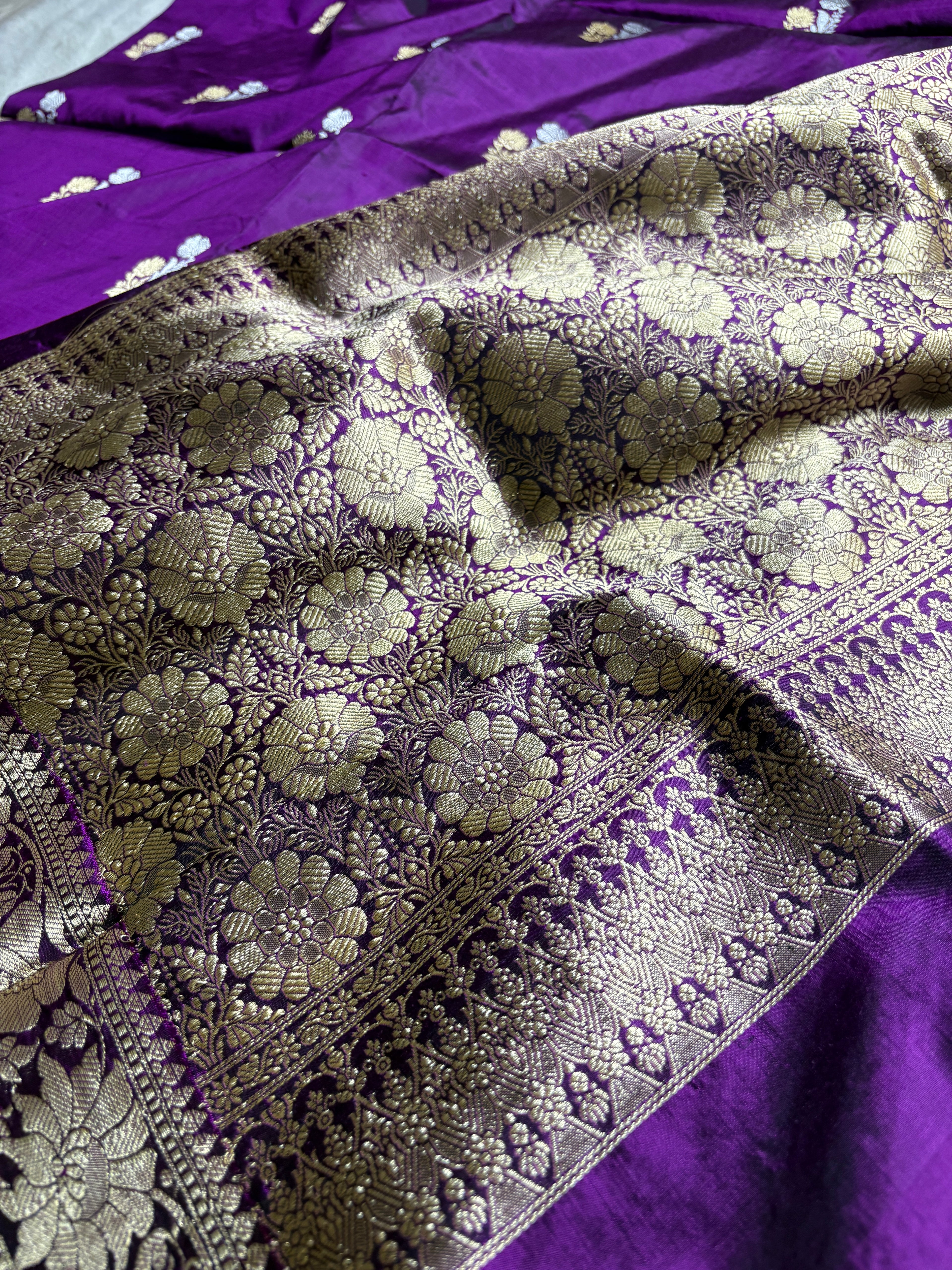 Purple Pure Katan Silk Handloom Banarasi Saree - All Over Kadhua Motifs