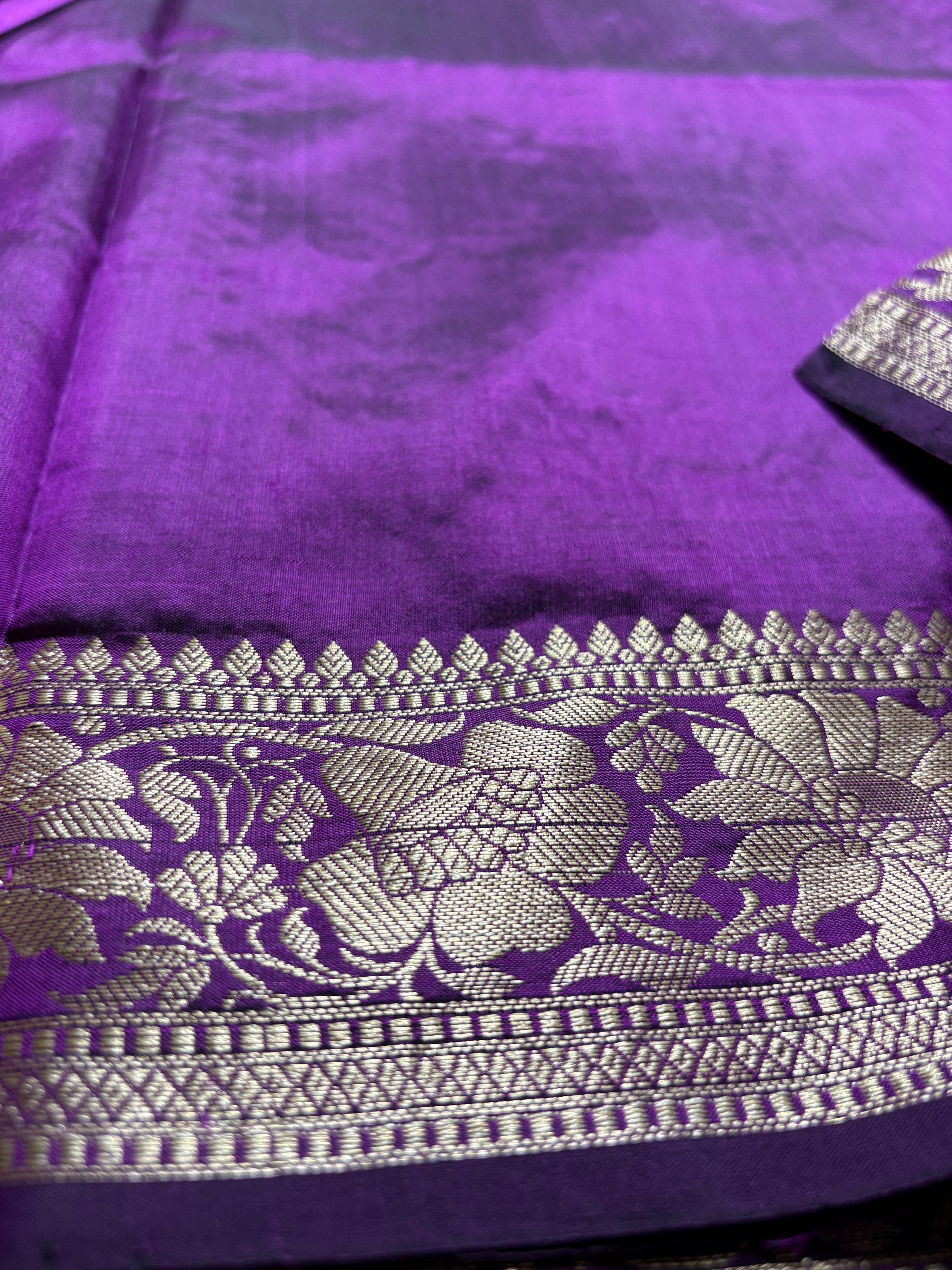 Purple Pure Katan Silk Handloom Banarasi Saree - All Over Kadhua Motifs