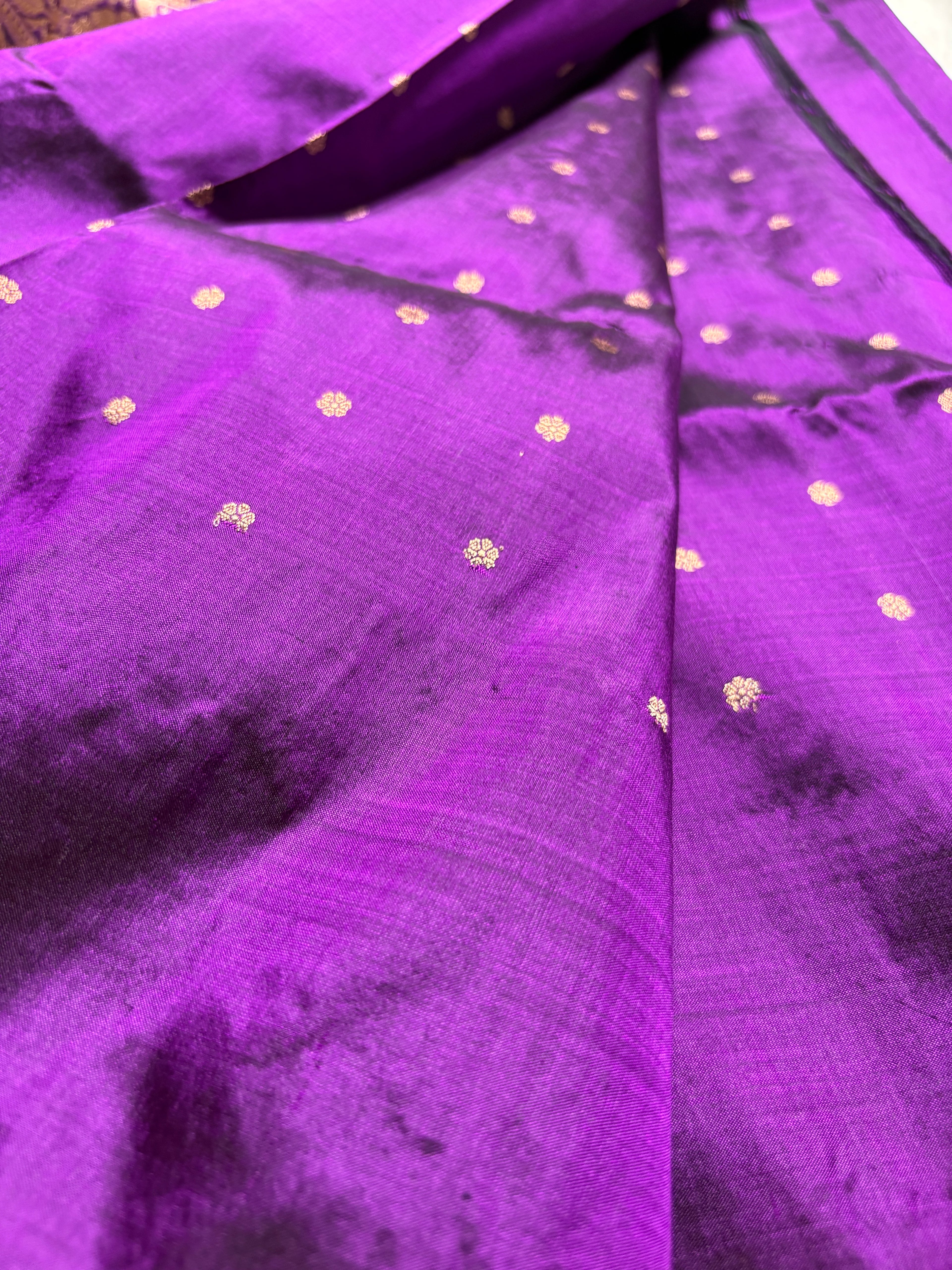 Purple Pure Mango Katan Silk Handloom Meenakari Banarasi Saree - All Over Kadhua Motifs