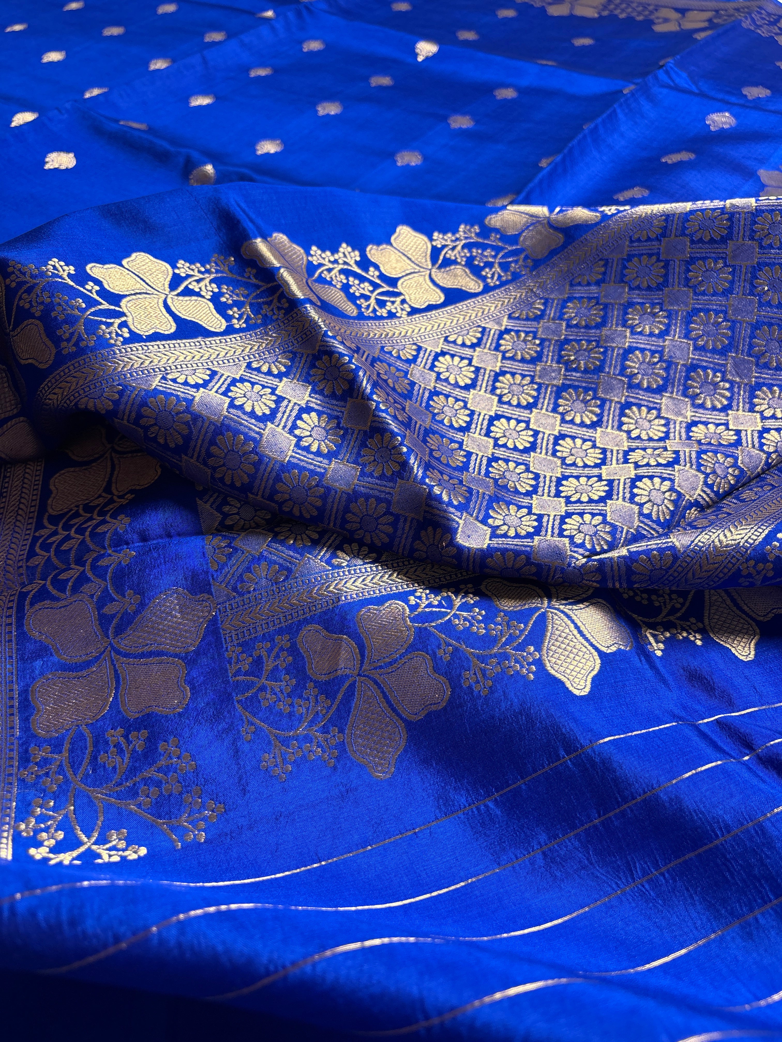 Blue Pure Mango Katan Silk Handloom Banarasi Saree - All Over Kadhua Motifs