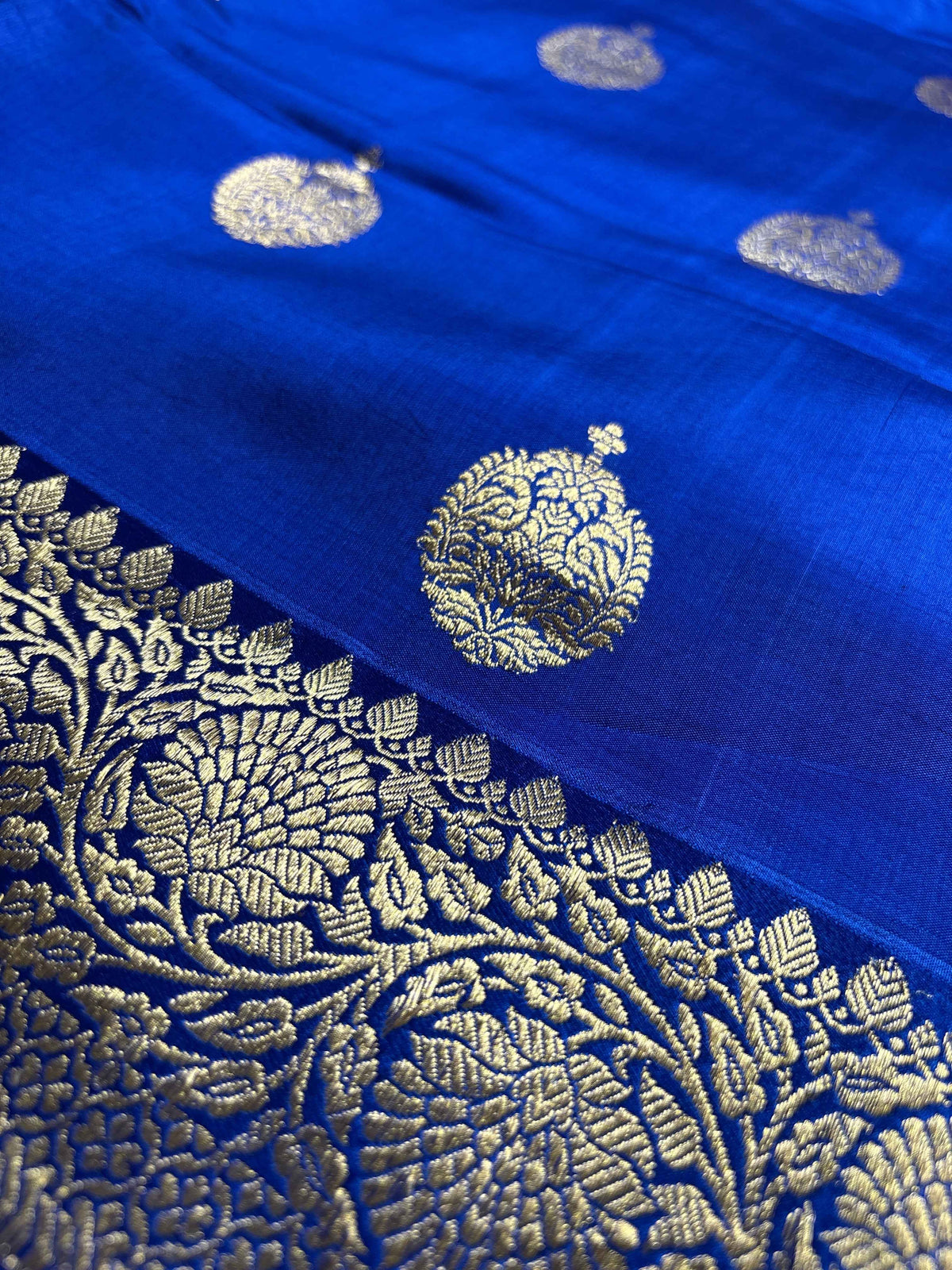 Blue Pure Mango Katan Silk Handloom Banarasi Saree - All Over Kadhua Motifs