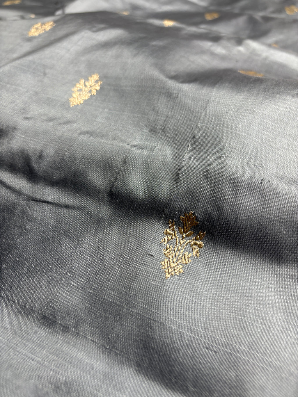 Pure Katan Silk Handloom Banarasi Saree - All Over Kadhua Motifs