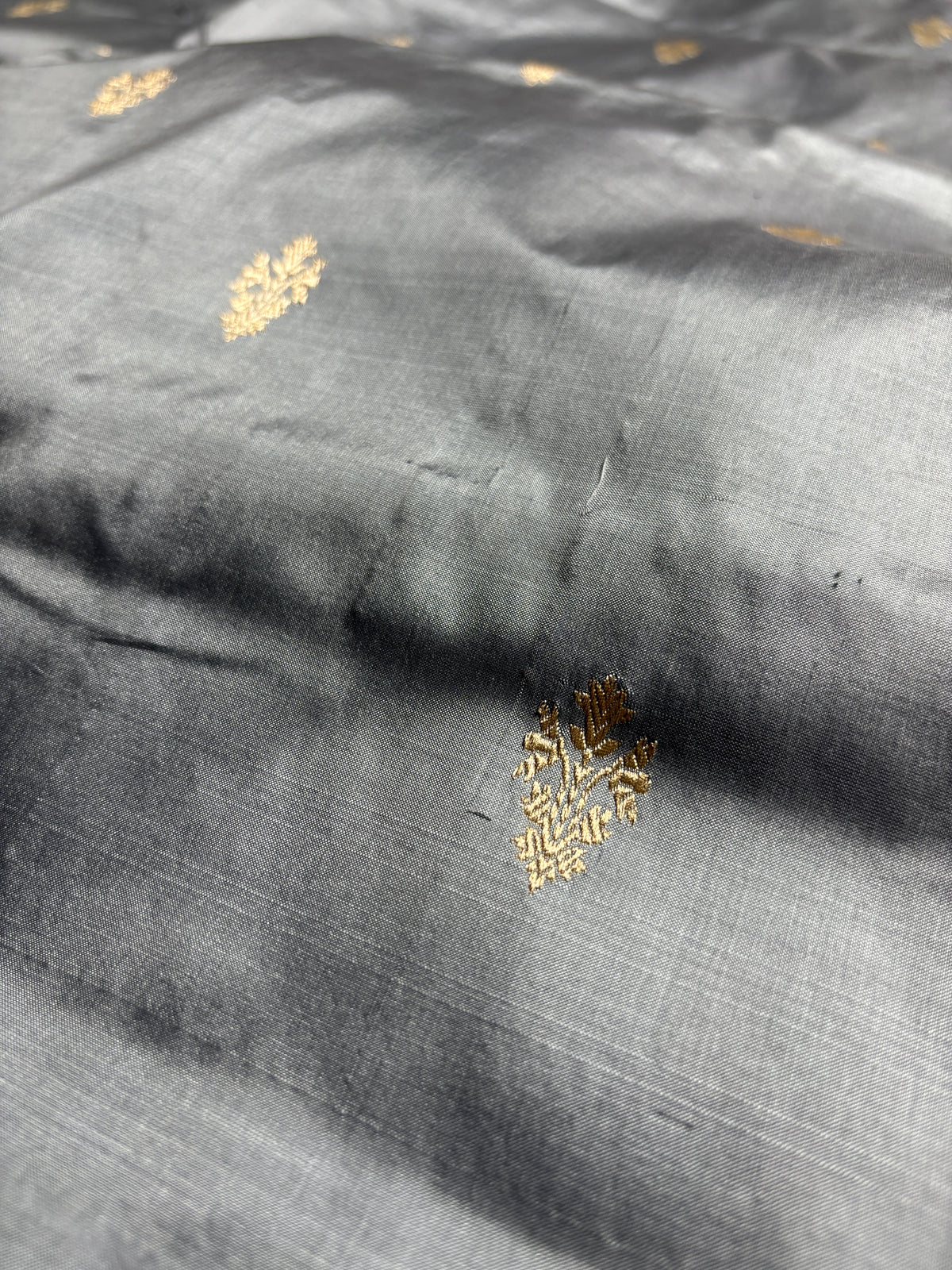 Pure Katan Silk Handloom Banarasi Saree - All Over Kadhua Motifs