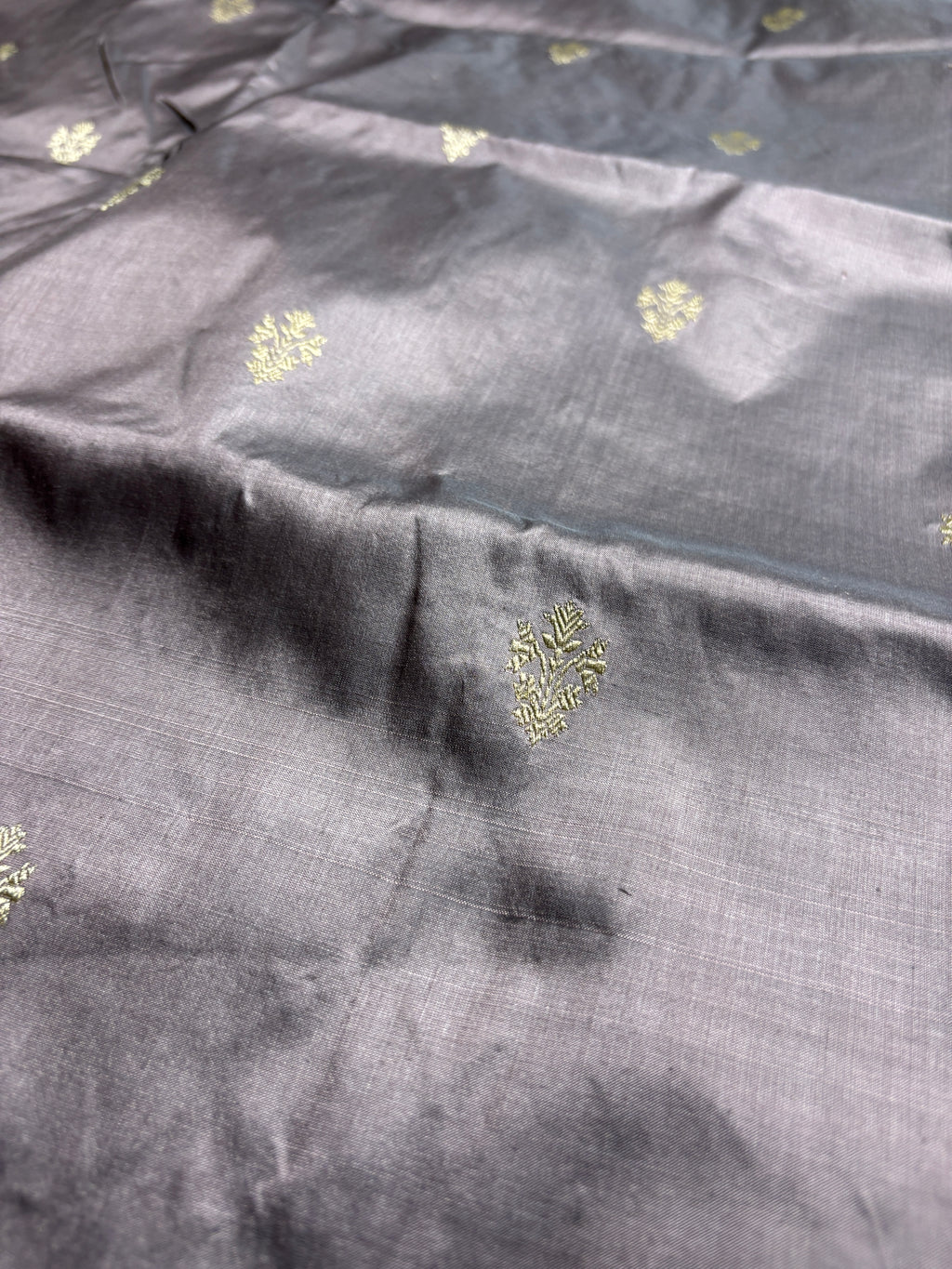 Pure Katan Silk Handloom Banarasi Saree - All Over Kadhua Motifs