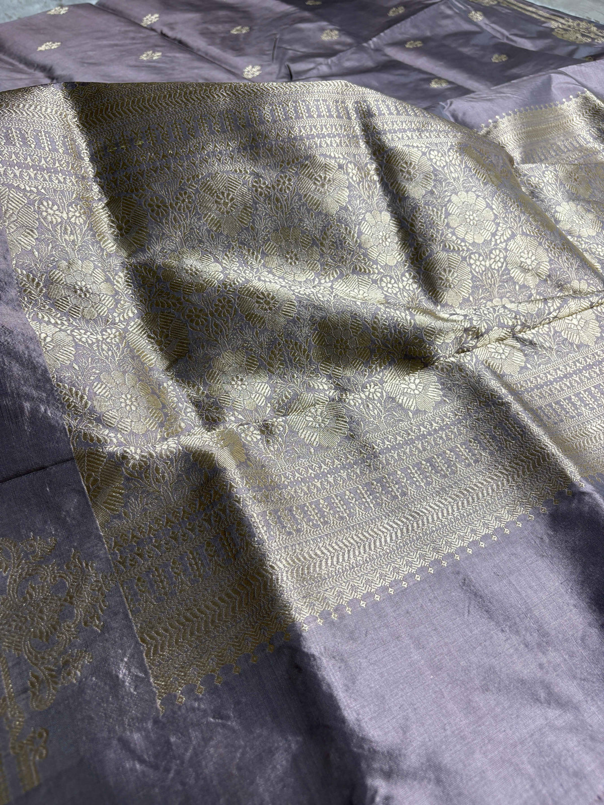 Pure Katan Silk Handloom Banarasi Saree - All Over Kadhua Motifs