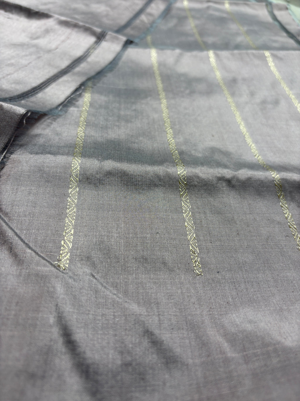 Pure Katan Silk Handloom Banarasi Saree - All Over Kadhua Motifs