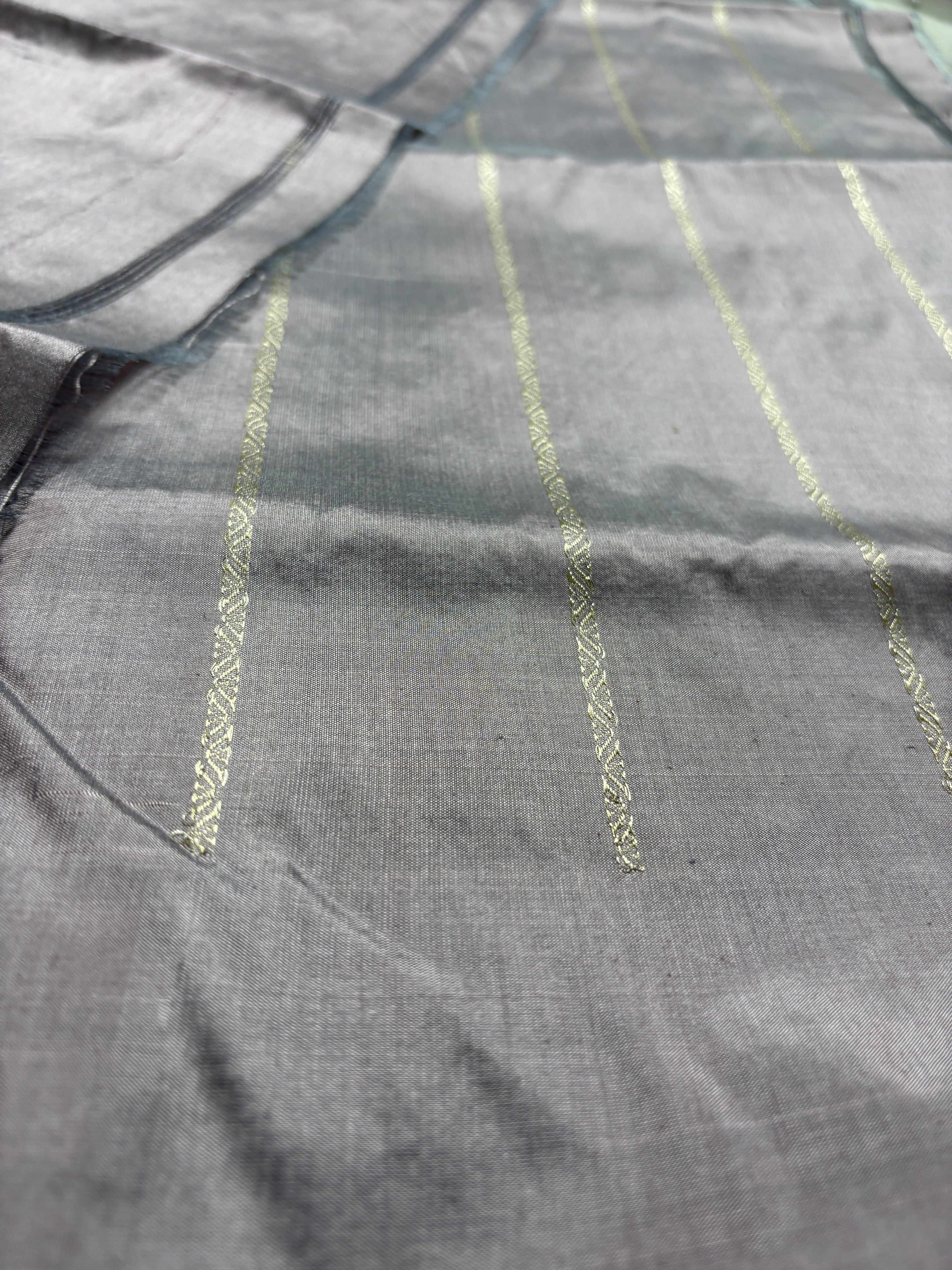 Pure Katan Silk Handloom Banarasi Saree - All Over Kadhua Motifs
