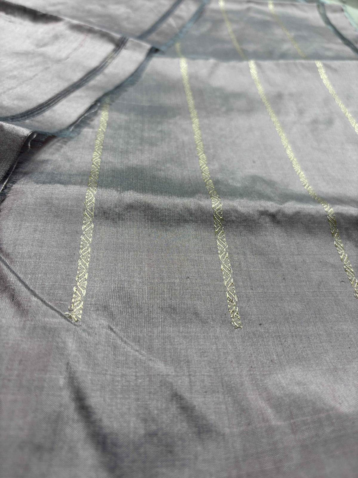 Pure Katan Silk Handloom Banarasi Saree - All Over Kadhua Motifs