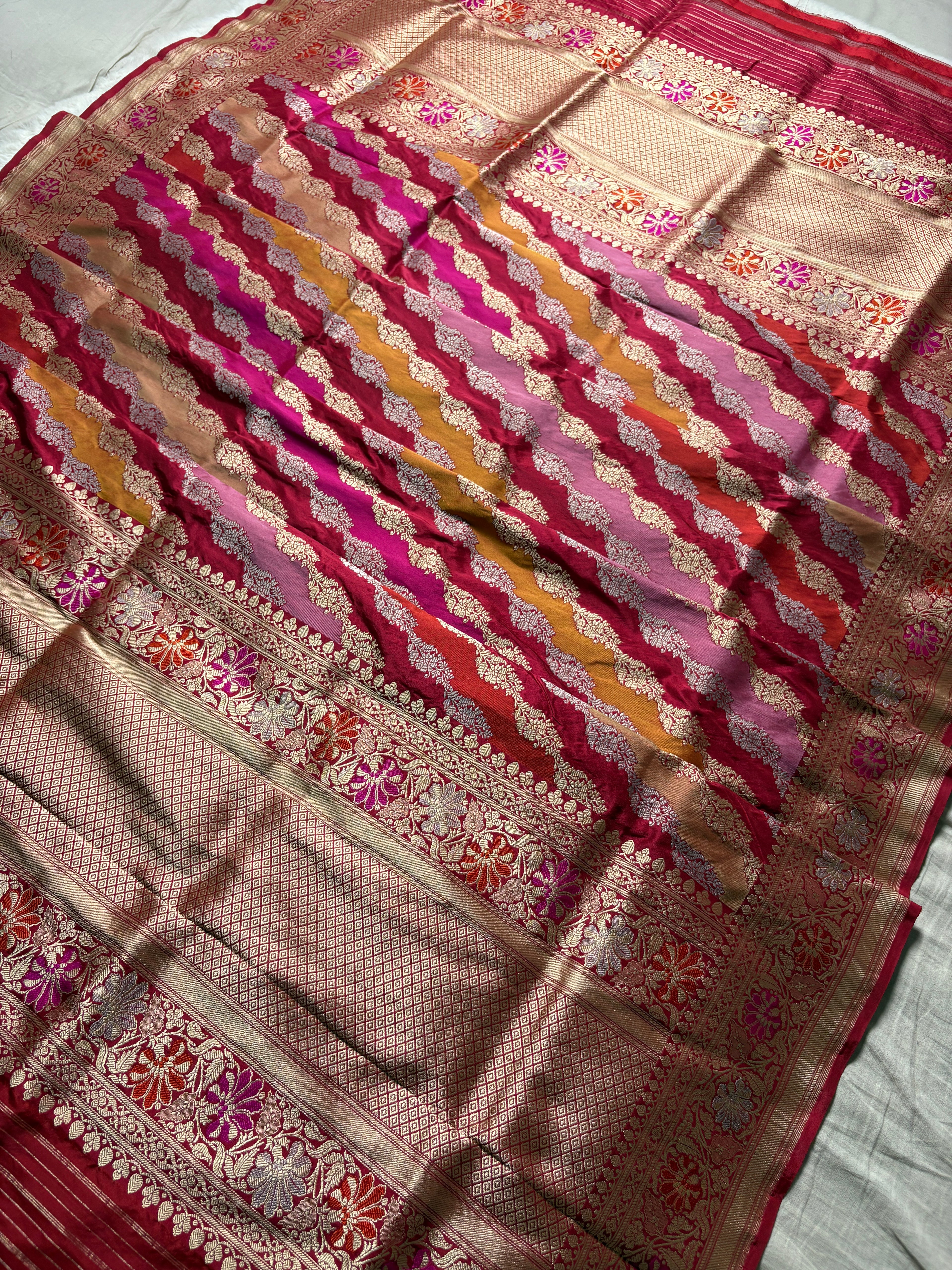 Pure Katan Silk Handloom Banarasi Dupatta - All Over Rangkat Kadhyal Lahariya
