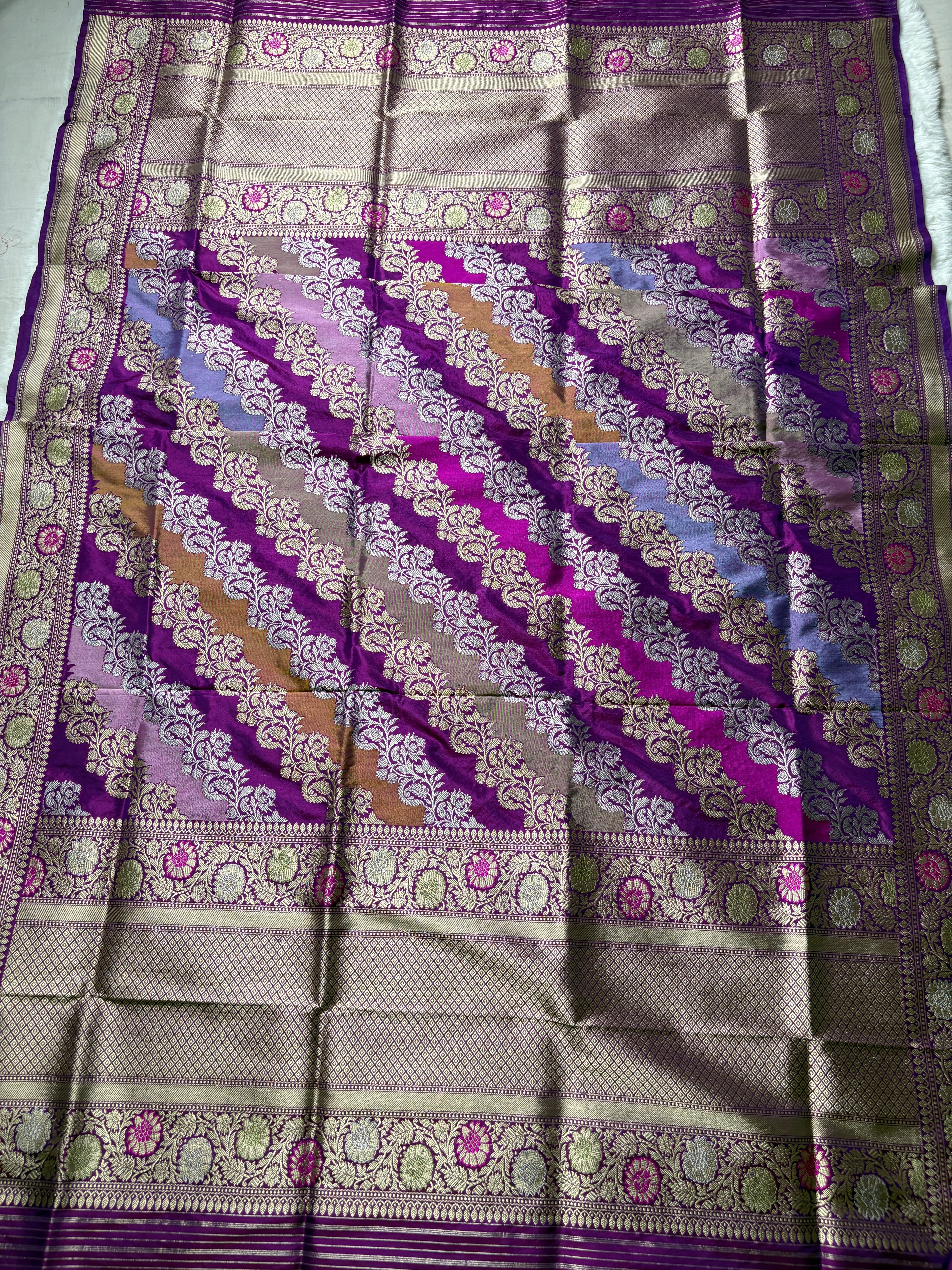 Pure Katan Silk Handloom Banarasi Dupatta - All Over Rangkat Kadhyal Lahariya
