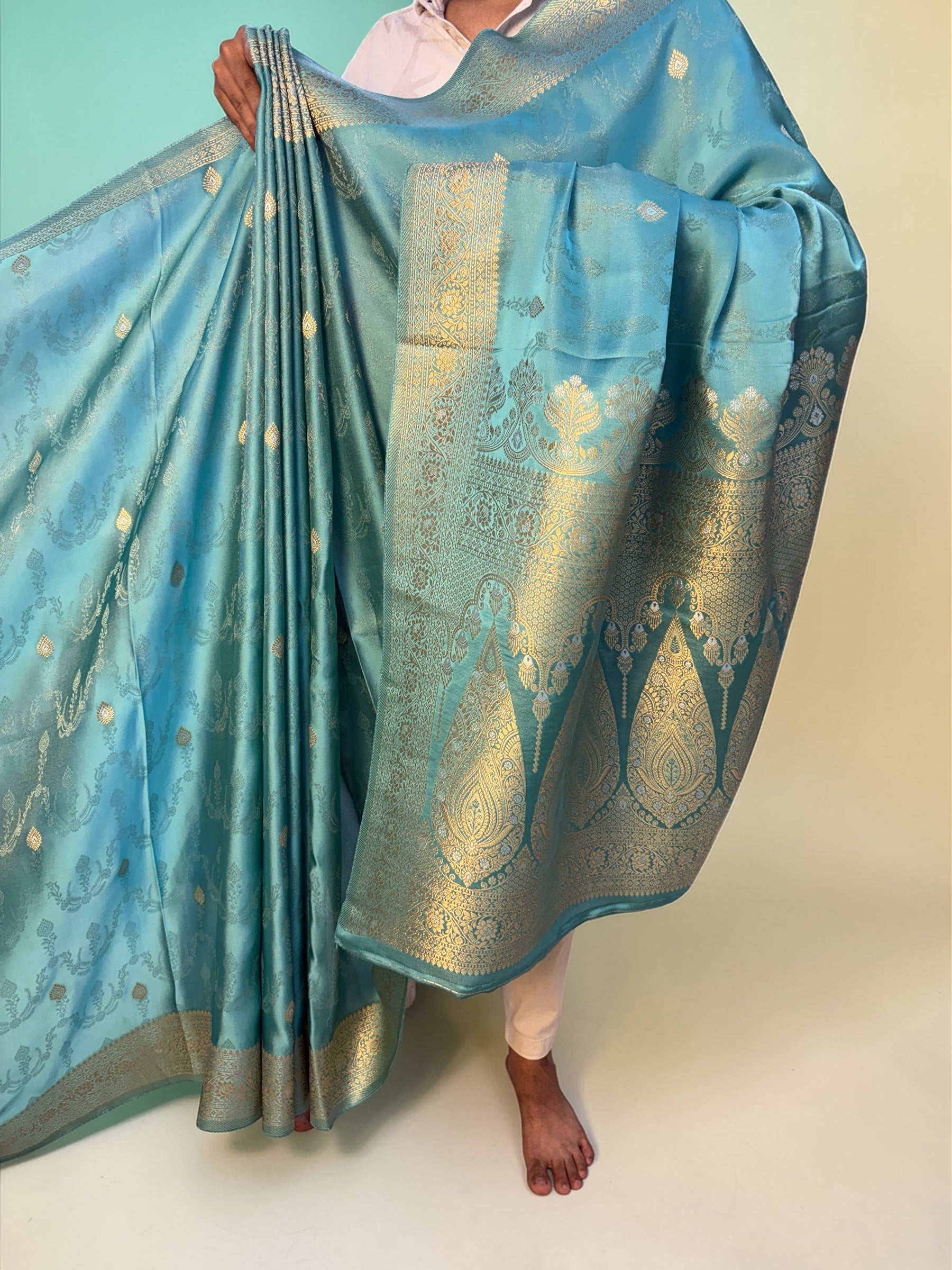 Premium Mashru Crepe Silk Banarasi Saree