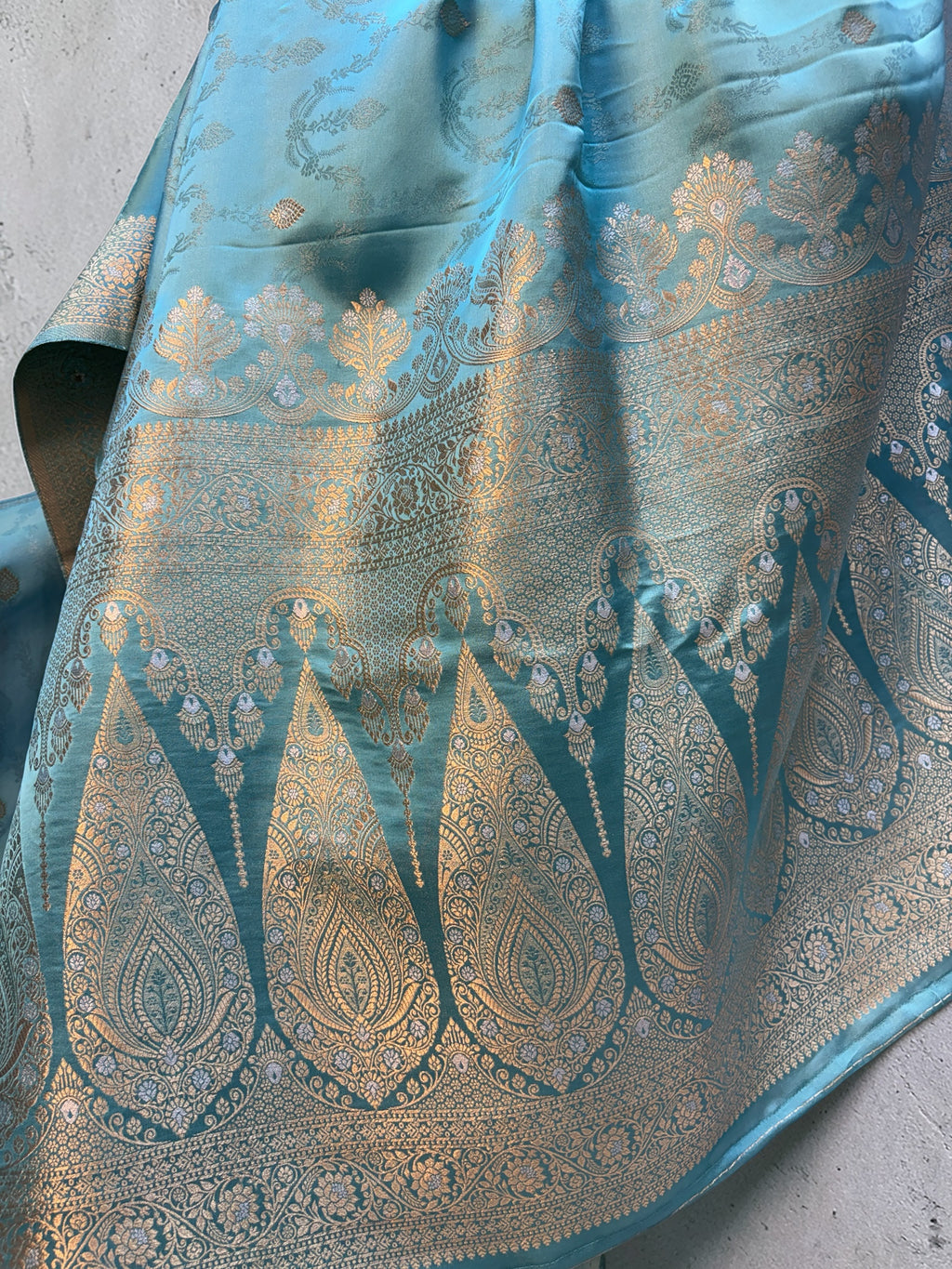Premium Mashru Crepe Silk Banarasi Saree