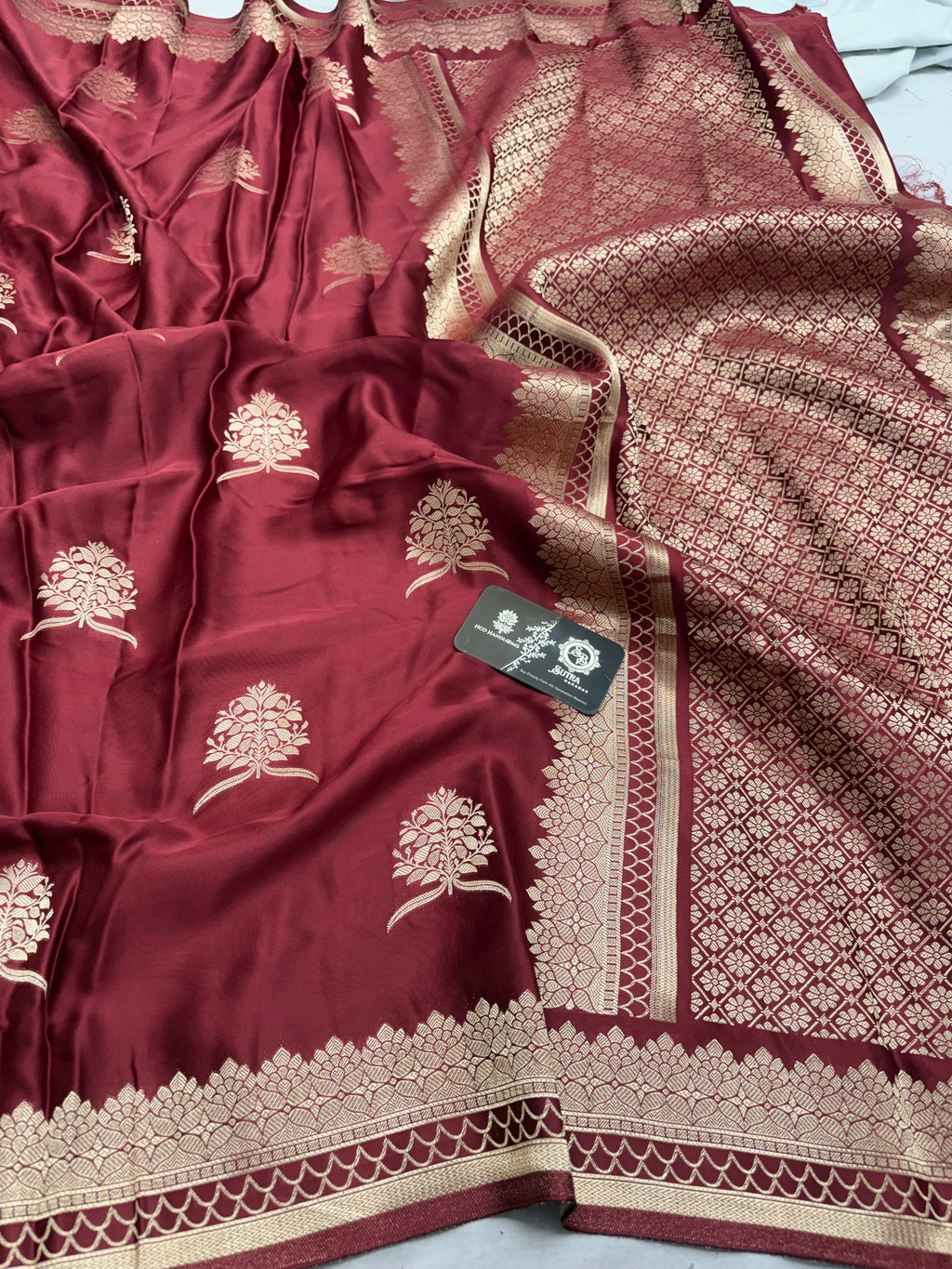 Premium Mashru Crepe Banarasi Saree - All Over Motifs