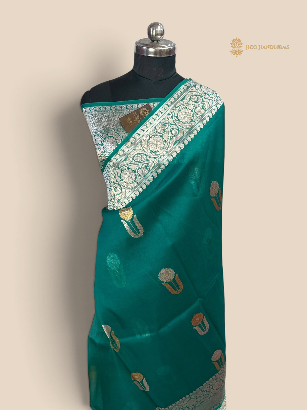 Pure Kora Silk Handloom Banarasi Saree - Kadhua Floral Motifs