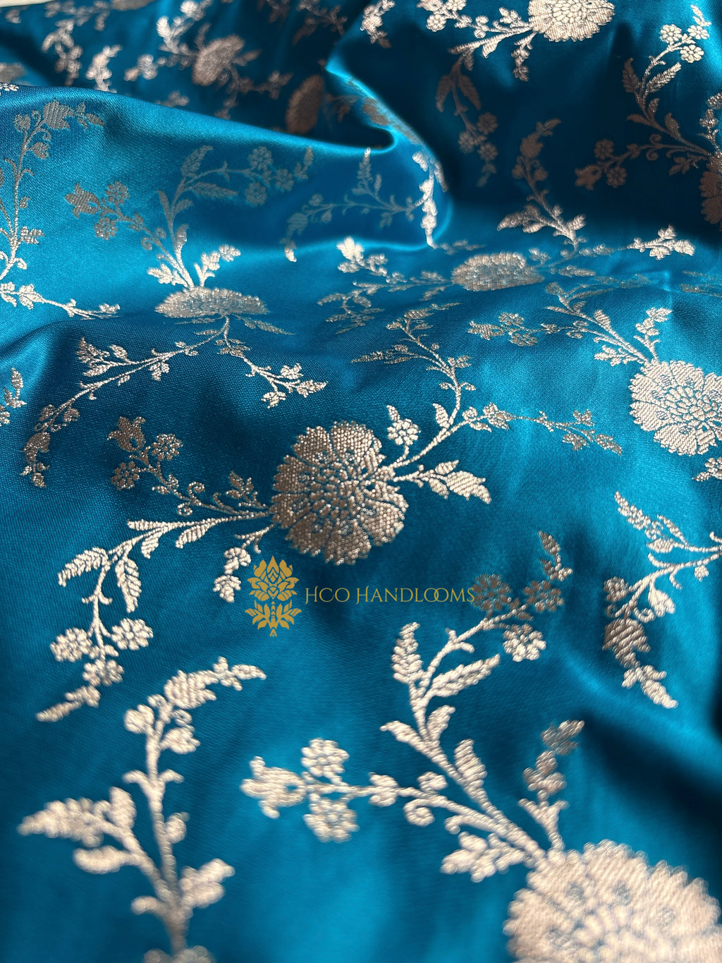Premium Mashru Katan Silk Banarasi Saree With Floral Jangla