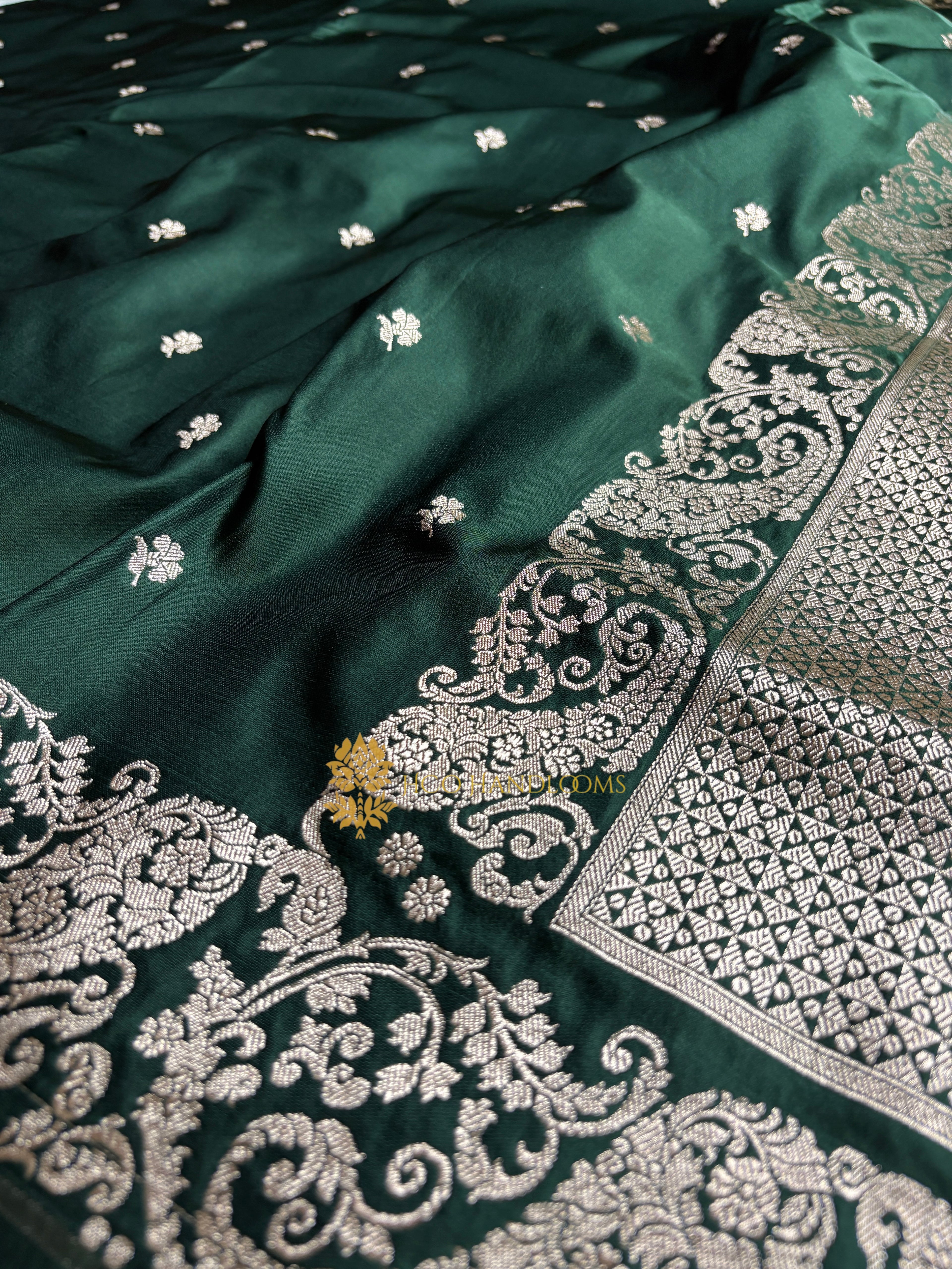 Premium Mashru Katan Silk Banarasi Saree With Floral Motifs