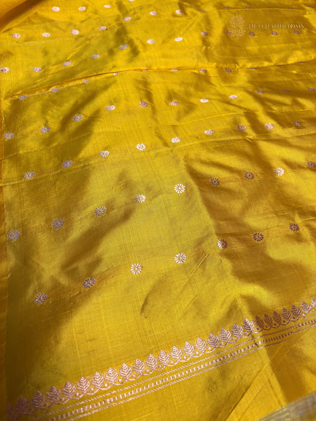 Pure Mango Katan Silk Handloom Banarasi Saree - All Over Kadhua Motifs