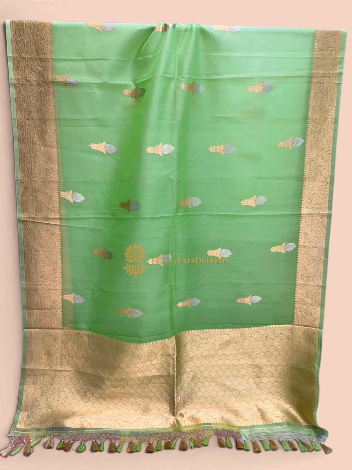 Pure Kora Silk Handloom Banarasi Saree - Meenakari Kadhua Motifs