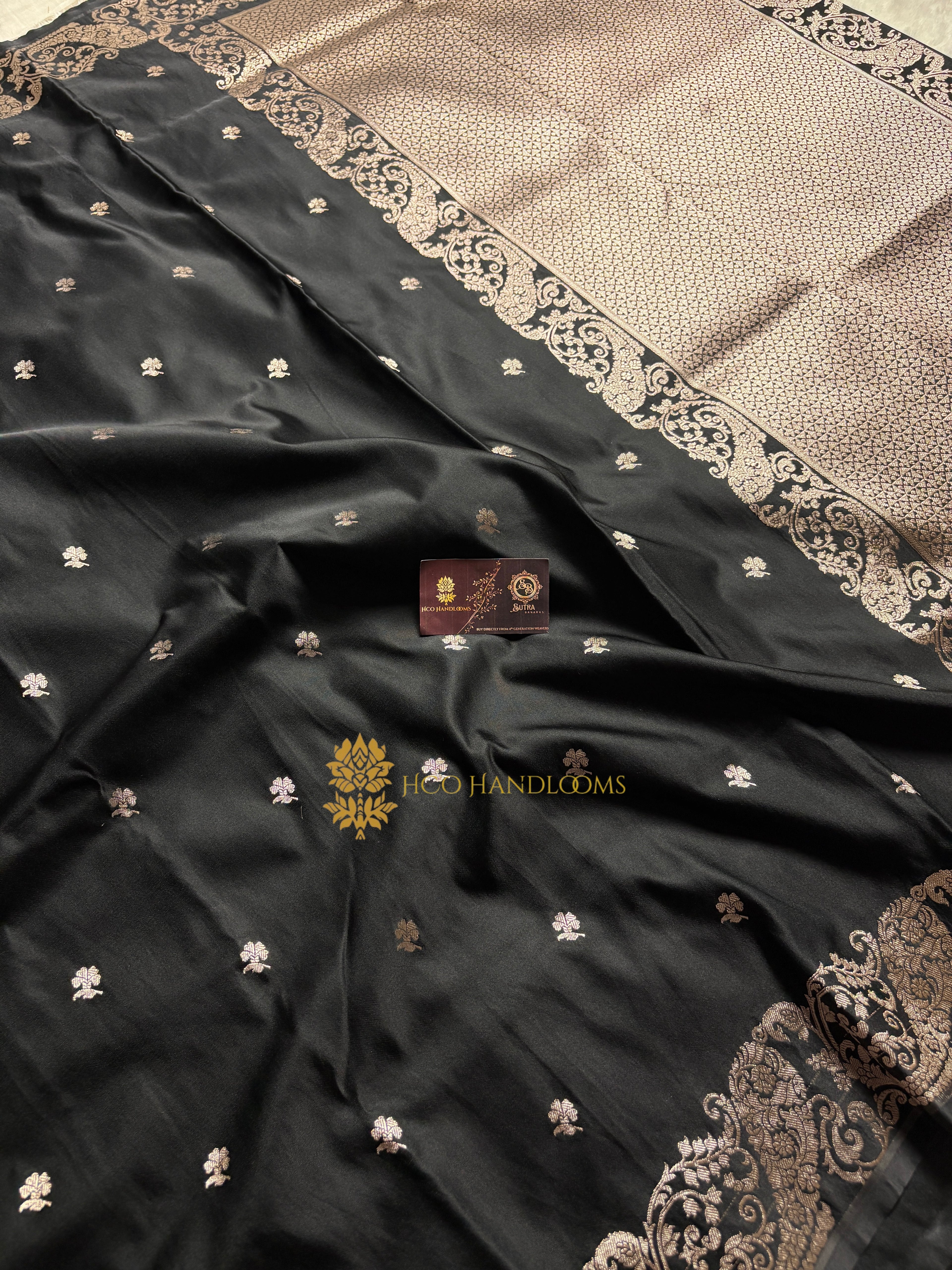 Premium Mashru Katan Silk Banarasi Saree With Floral Motifs