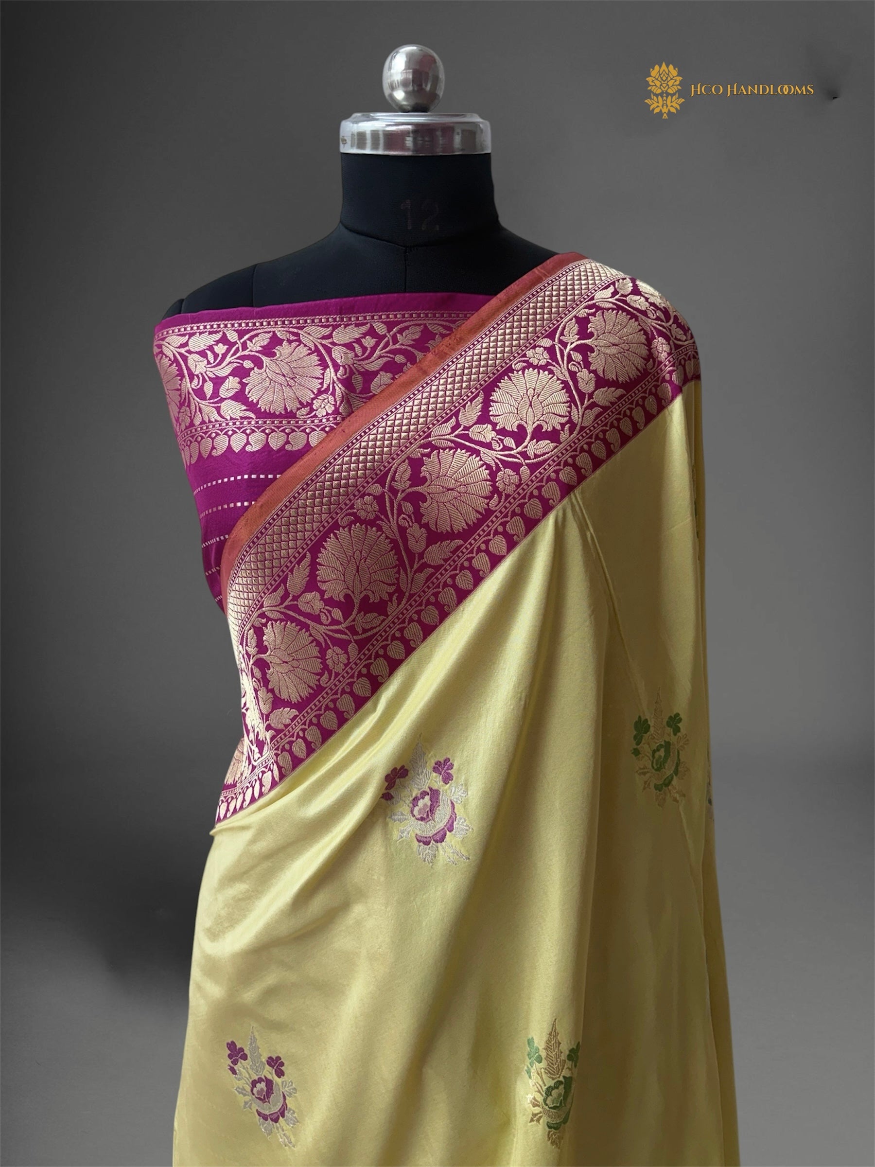 Contrast Pure Katan Silk Handloom Banarasi saree - All Over Kadhua Meenakari Motifs