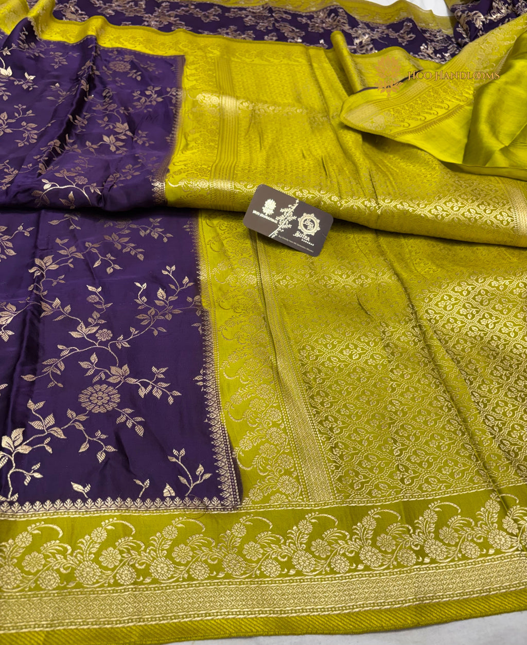 Premium Mashru Crepe Silk Banarasi Saree - All Over Floral Jaal