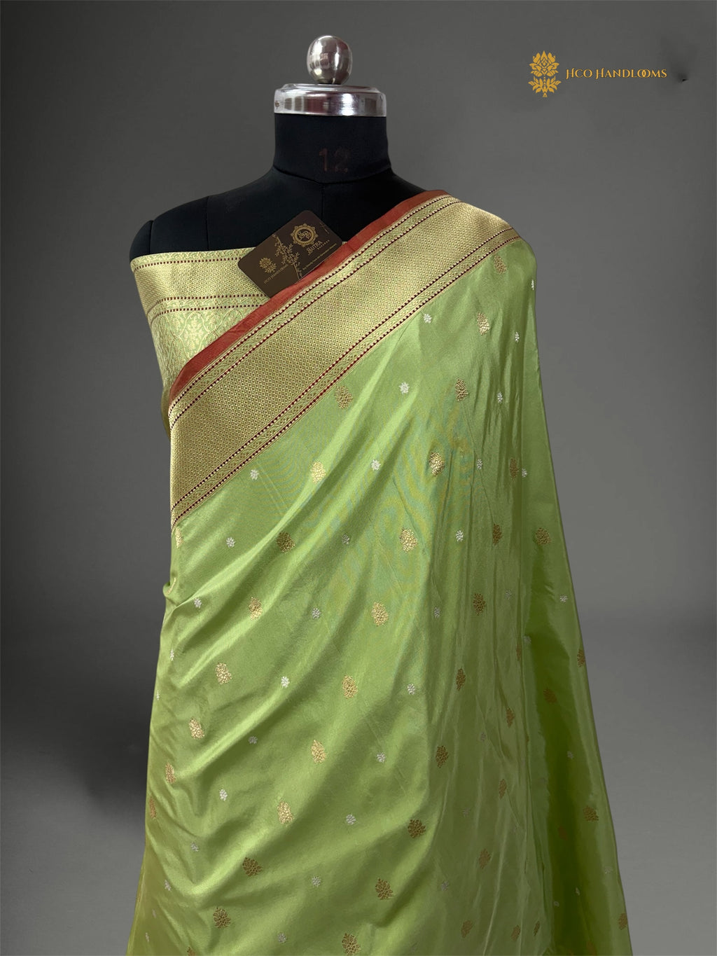 Pure Katan Silk Handloom Banarasi saree - All Over Kadhua Motifs