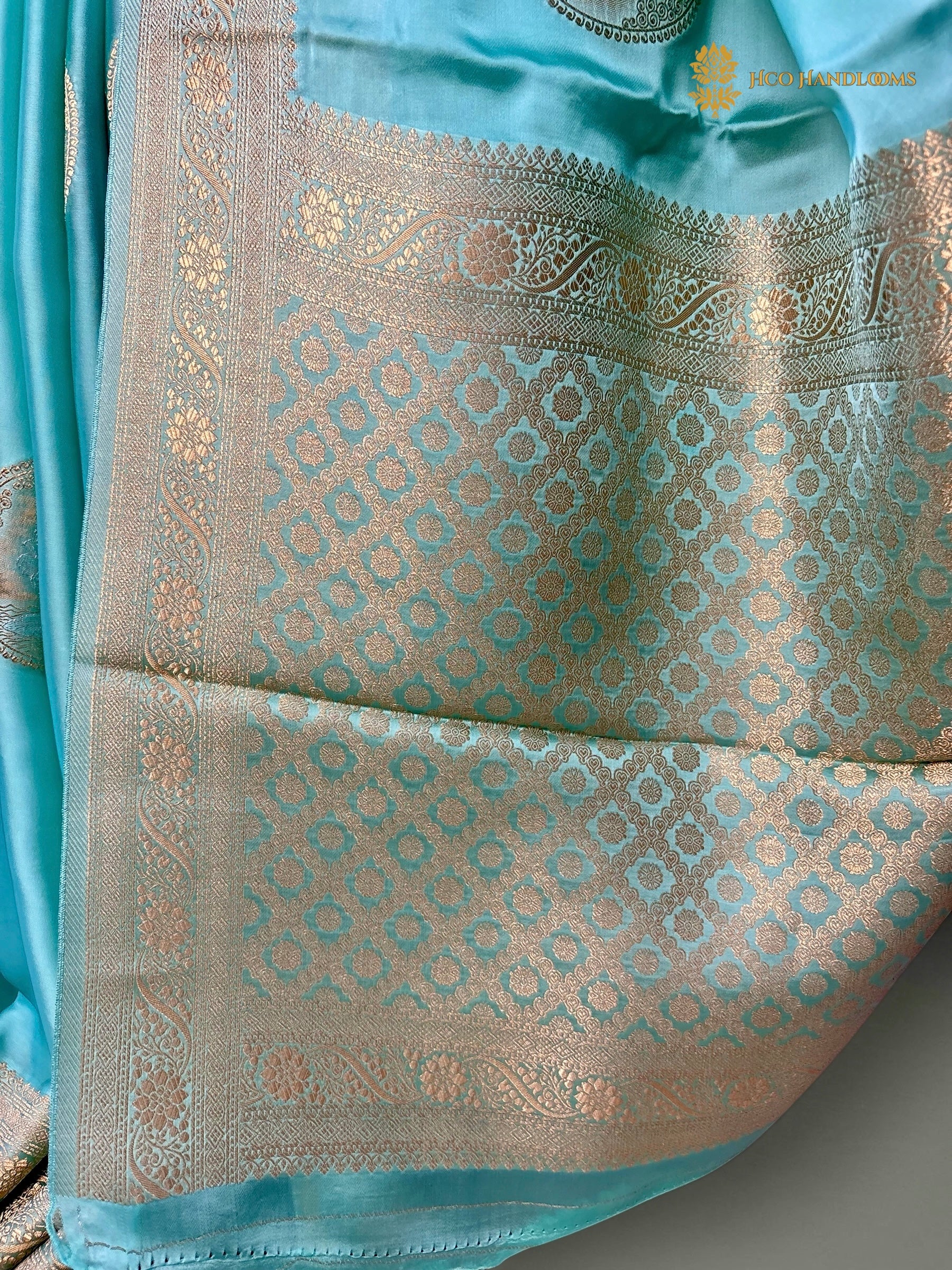 Premium Mashru Crepe Silk Banarasi Saree - All Over Floral Boota