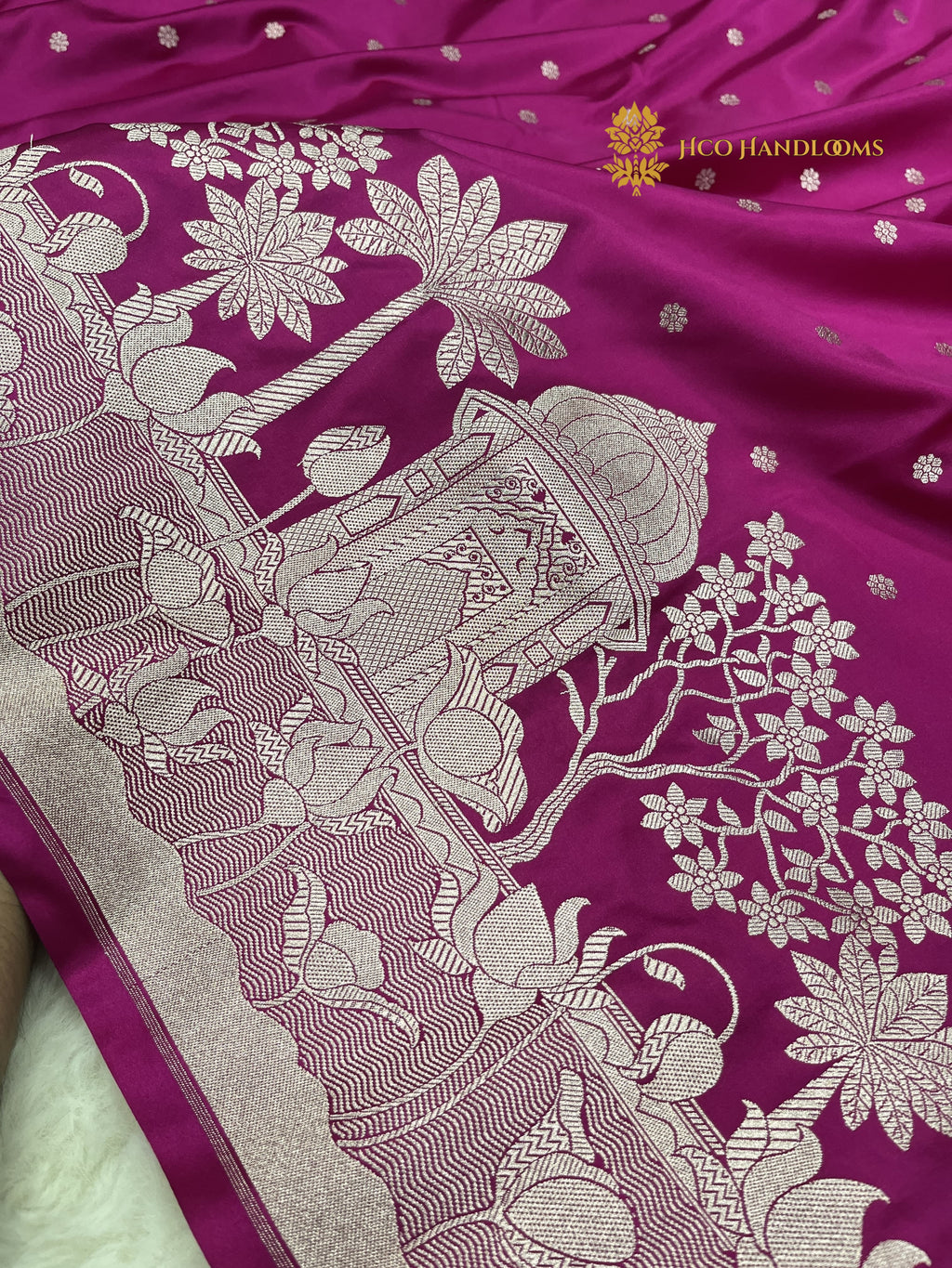 Deep Rani Premium Mashru Katan Silk Banarasi Saree - All Over Dot Motifs And Beautiful Border
