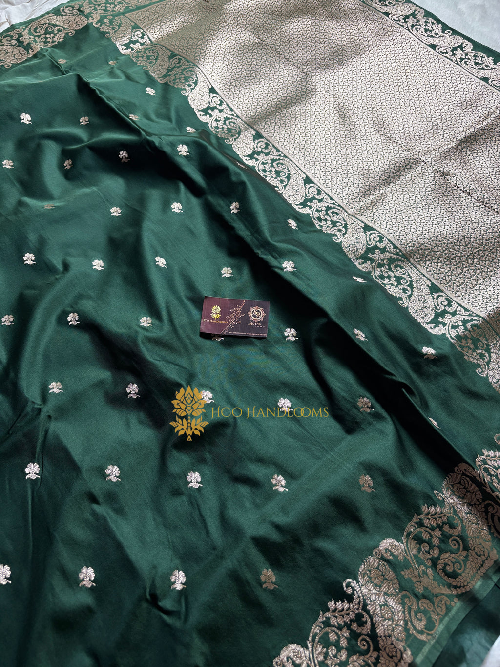 Premium Mashru Katan Silk Banarasi Saree With Floral Motifs