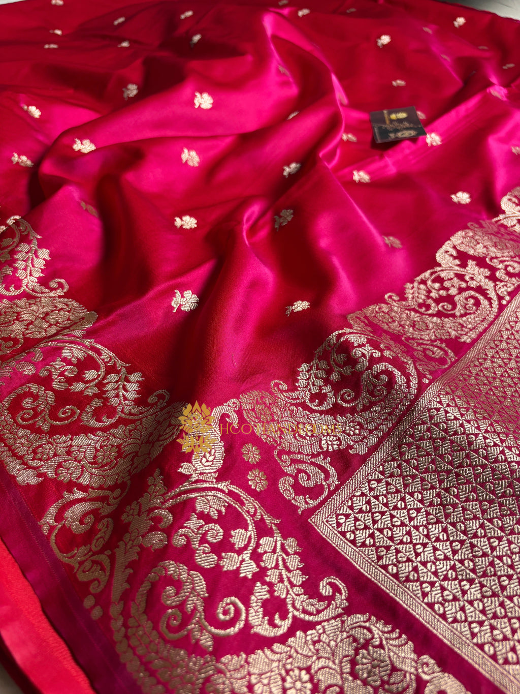 Premium Mashru Katan Silk Banarasi Saree With Floral Motifs