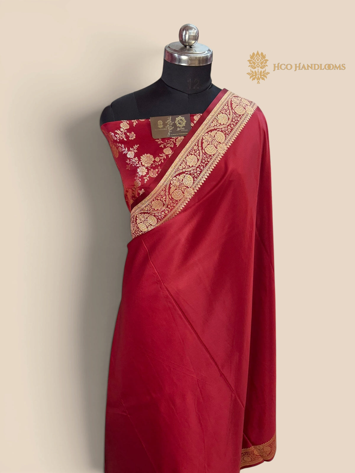 Red Premium Mashru Katan Satin Silk Banarasi Saree with Plain Body