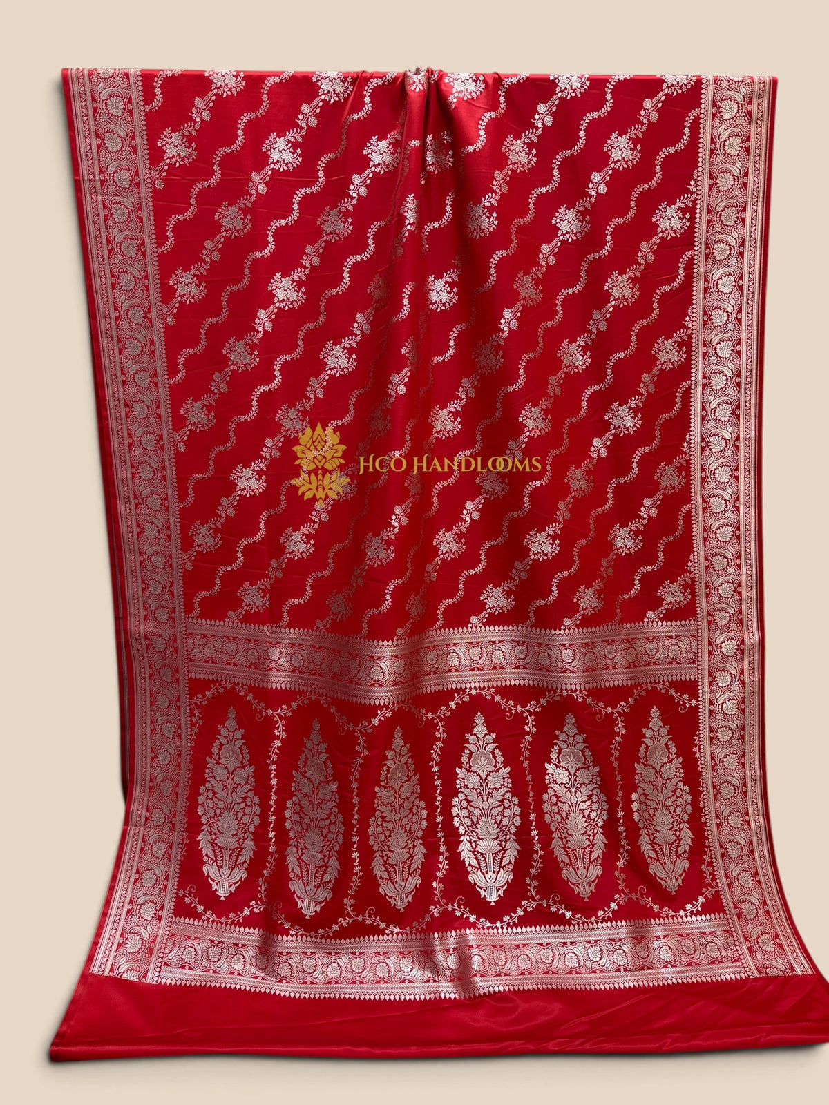 Red Premium Mashru Katan Silk Banarasi Saree - Lahariya