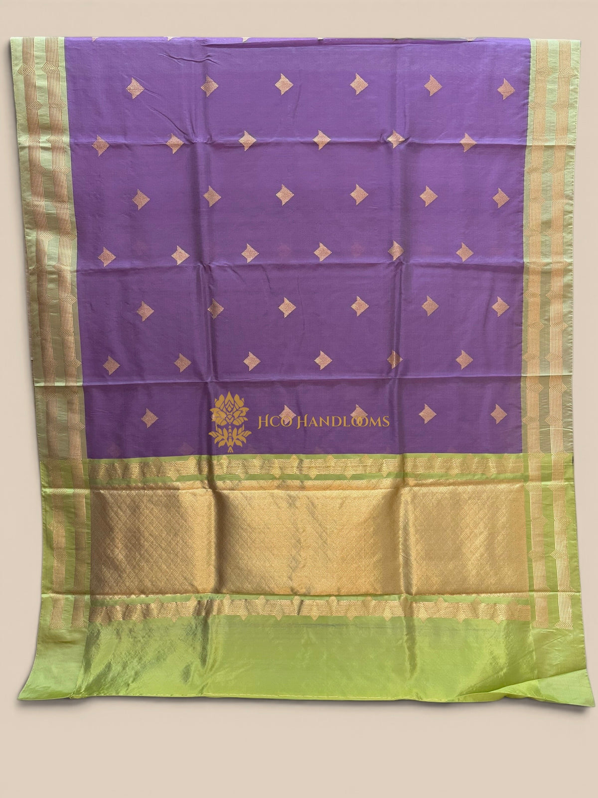 Contrast Pure Kora Silk Handloom Banarasi Saree - Kadhua Motifs