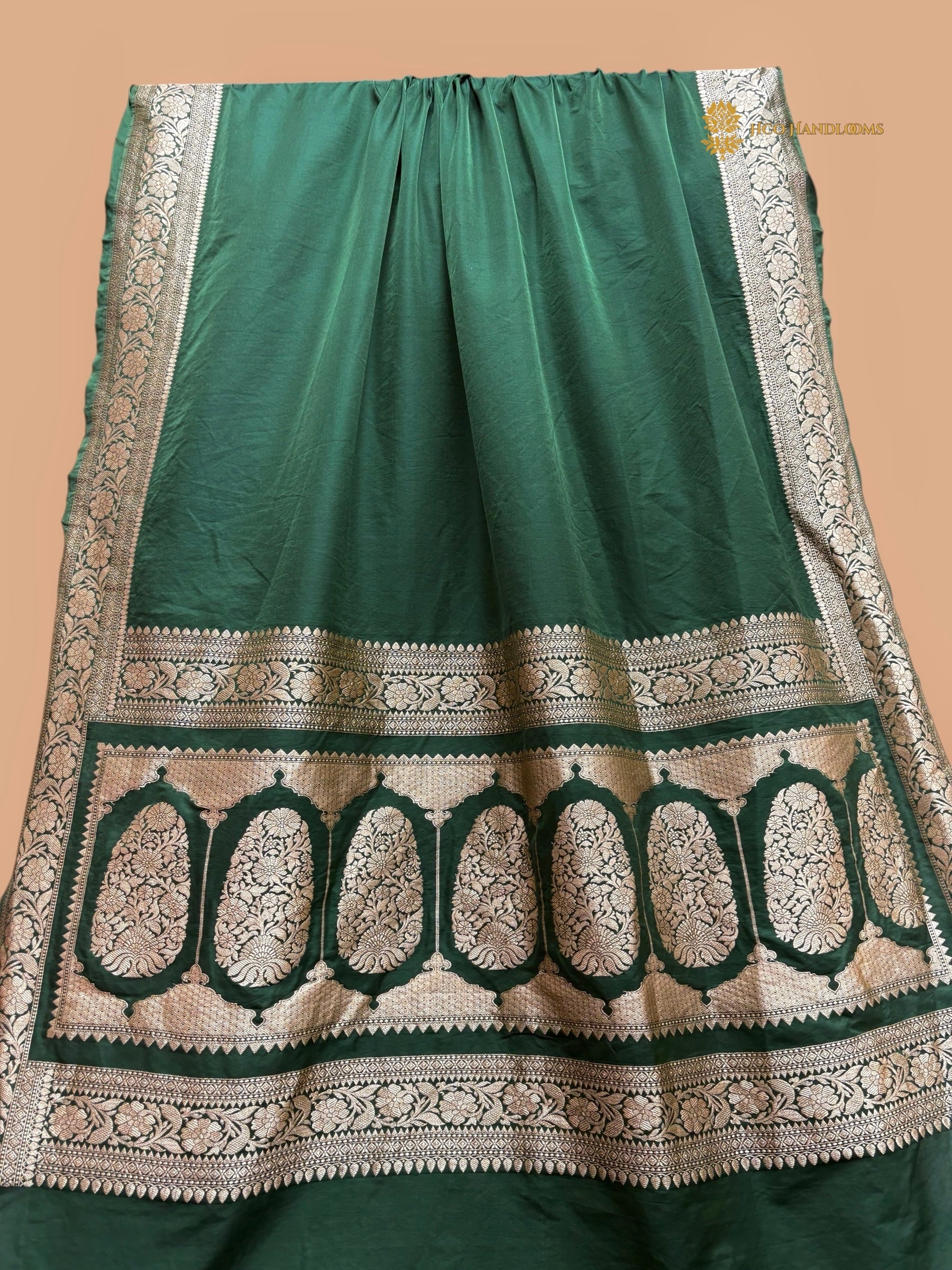 Green Premium Mashru Katan Silk Banarasi Saree with Plain Body