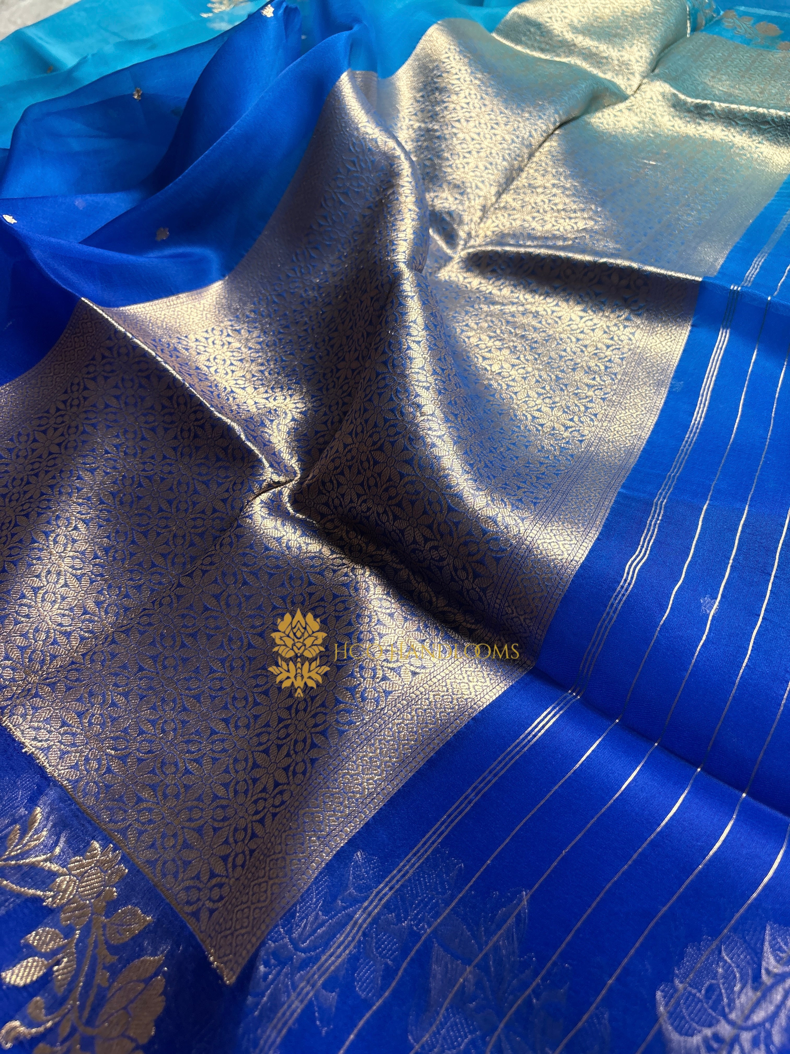 Light Blue Contrast Pure Kora Silk Handloom Banarasi Saree - All Over Kadhua Motifs