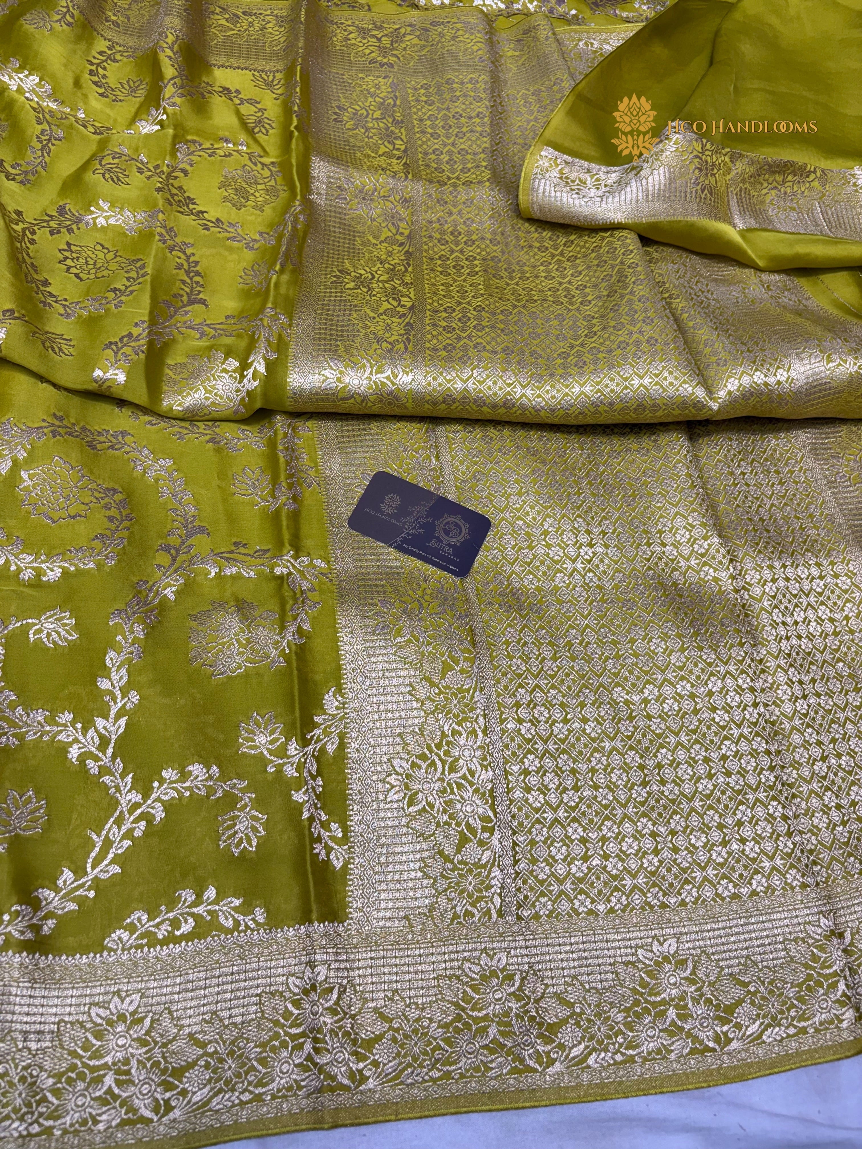 Premium Mashru Crepe Silk Banarasi Saree - All Over Floral Jaal