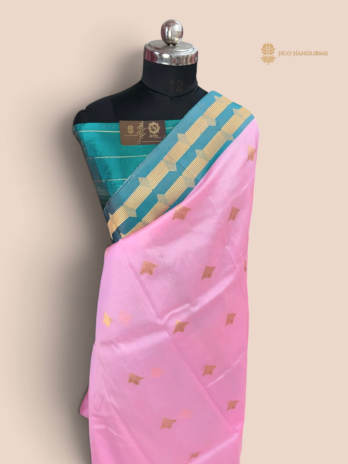 Contrast Pure Kora Silk Handloom Banarasi Saree - Kadhua Motifs