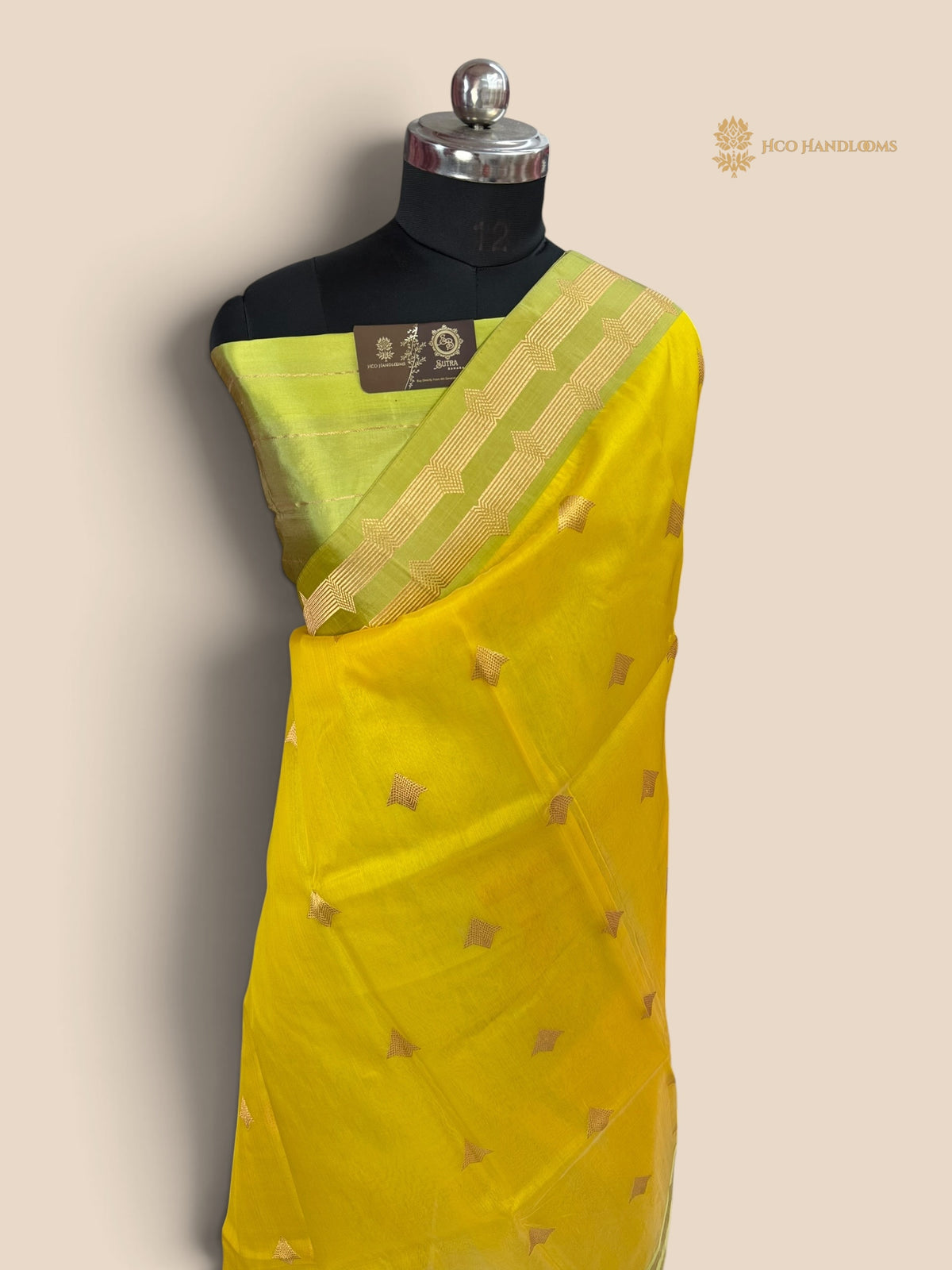 Contrast Pure Kora Silk Handloom Banarasi Saree - Kadhua Motifs