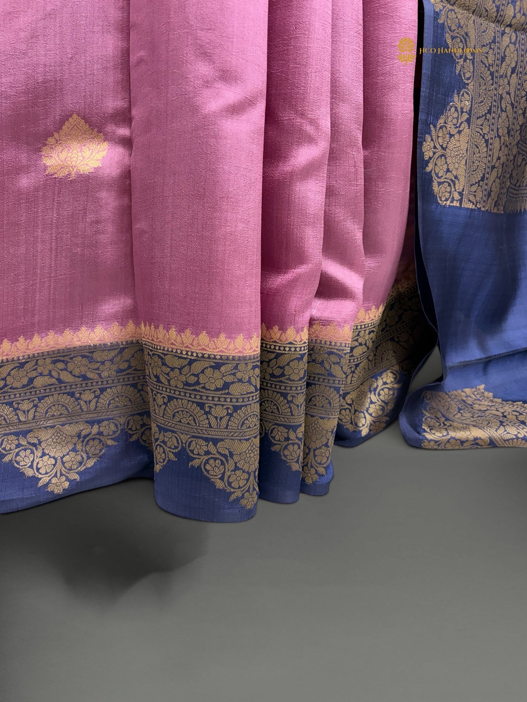 Regal Contrast Pure Mango Katan Silk Handloom Banarasi Saree - All Over Kadhua Motifs