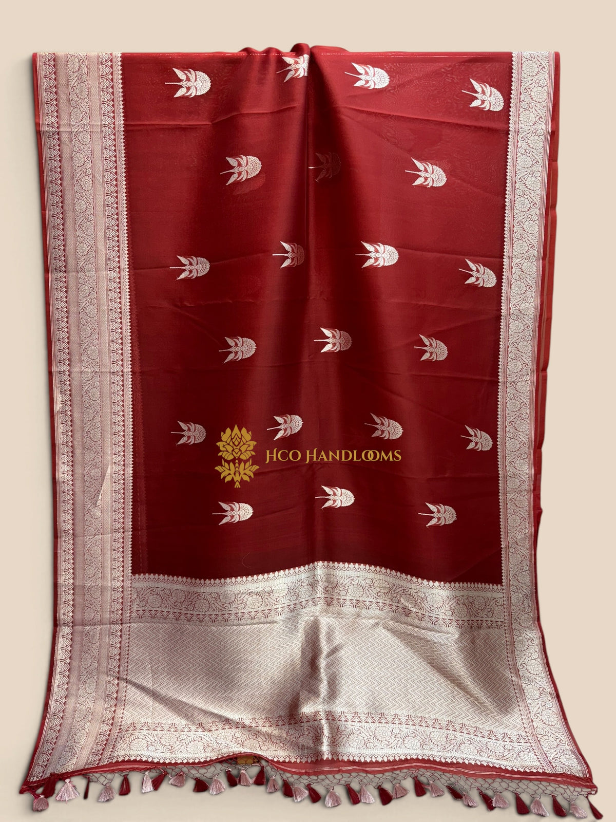 Red Pure Kora Silk Handloom Banarasi Saree - All Over Kadhua Motifs