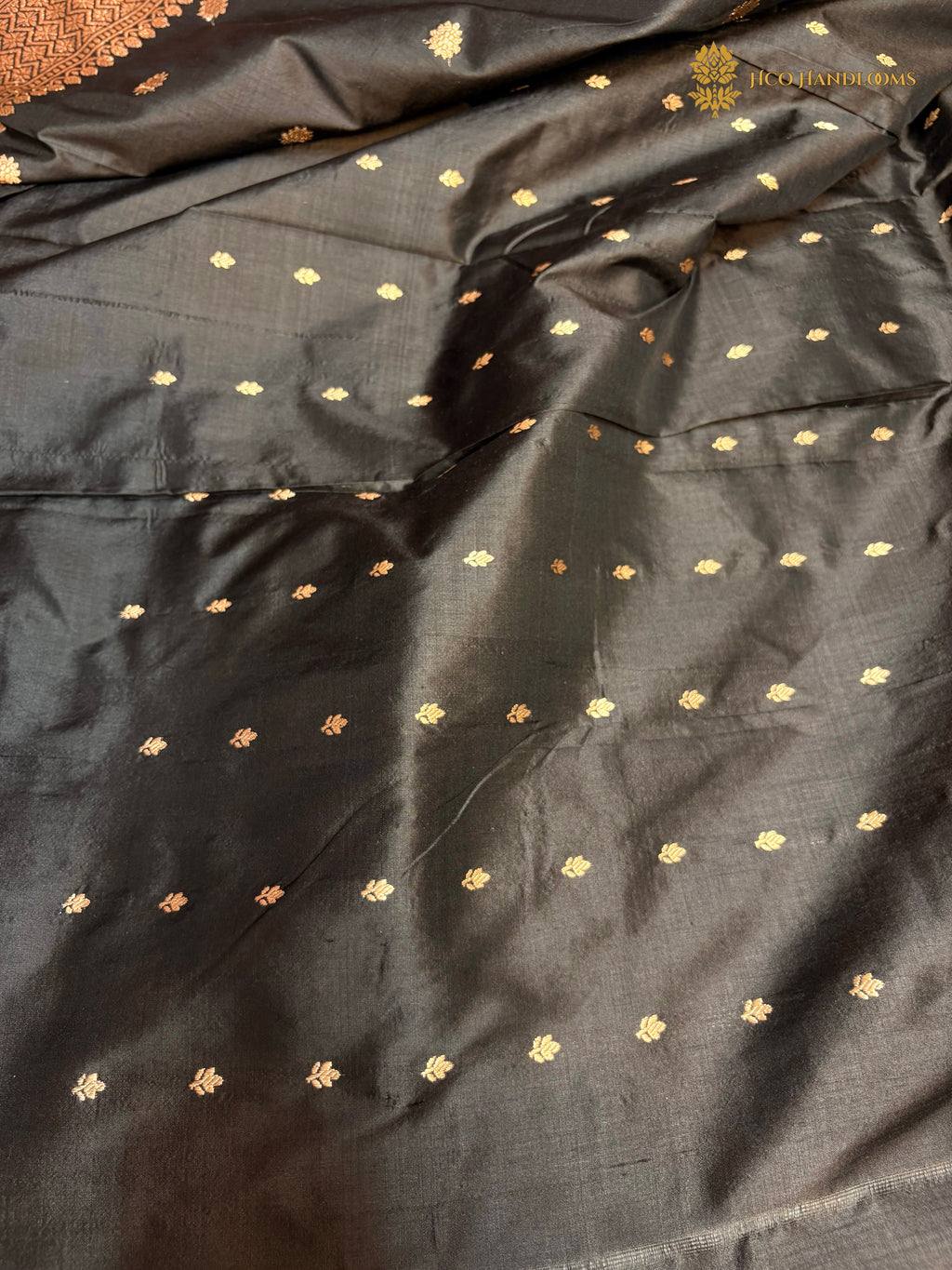 Pure Mango Katan Silk Handloom Banarasi Saree - All Over Kadhua Motifs