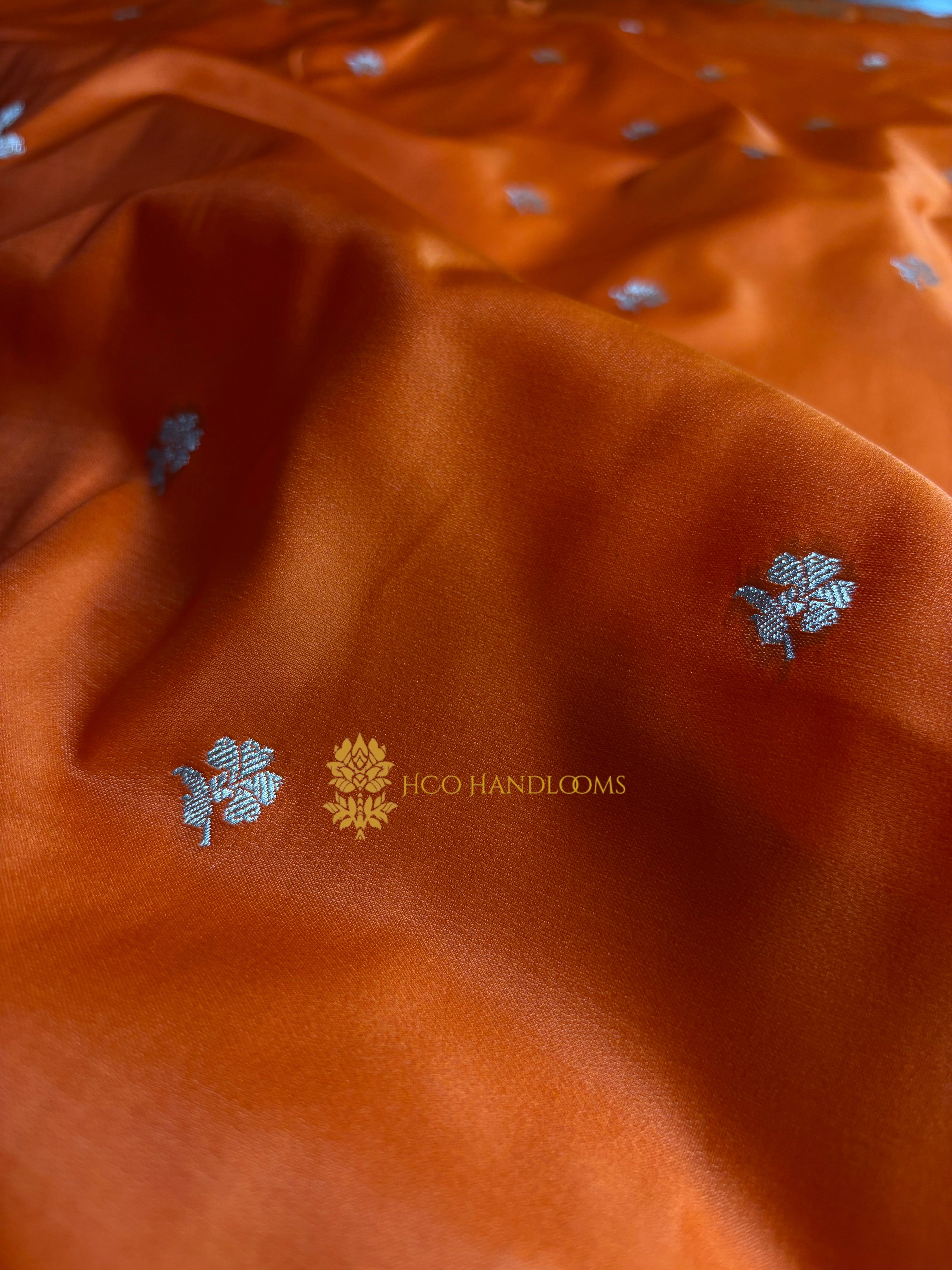 Premium Mashru Katan Silk Banarasi Saree With Floral Motifs