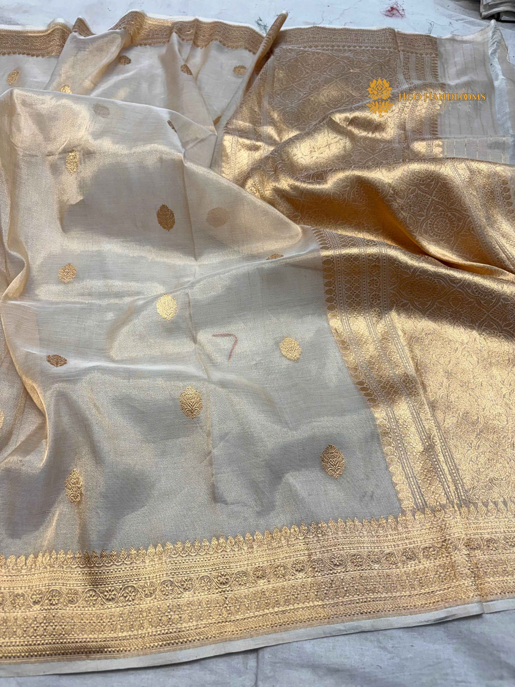Pure Tissue Silk Handloom Banarasi Saree - All Over Kadhua Motifs