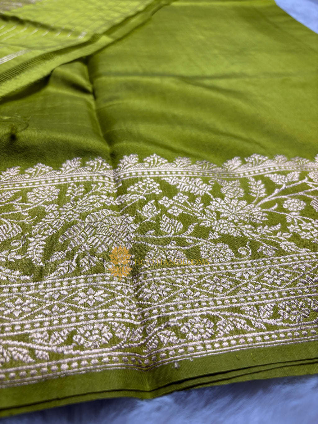 Pure Mango Katan Silk Handloom Banarasi Saree - All Over Kadhua Motifs