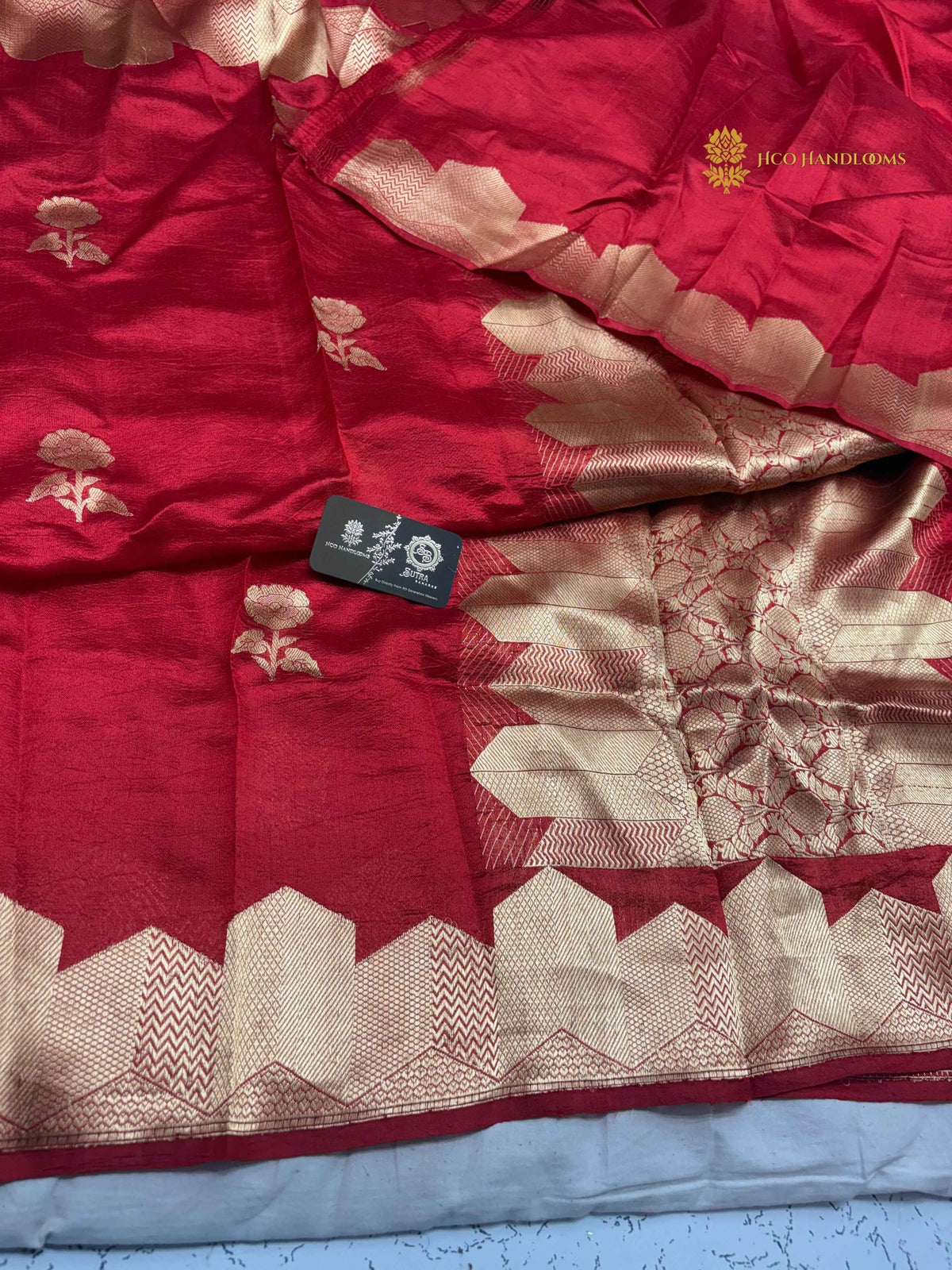 Red Pure Mango Katan Silk Handloom Banarasi Saree - All Over Motifs