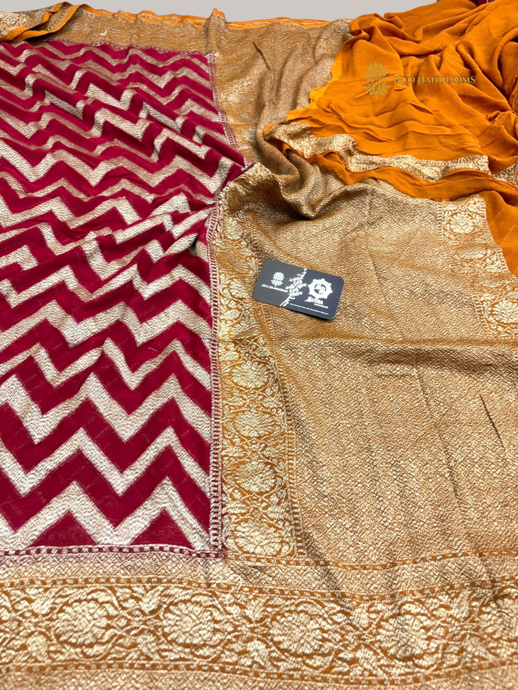 Contrast Pure Khaddi Georgette Silk handloom Banarasi Saree - Water Zari